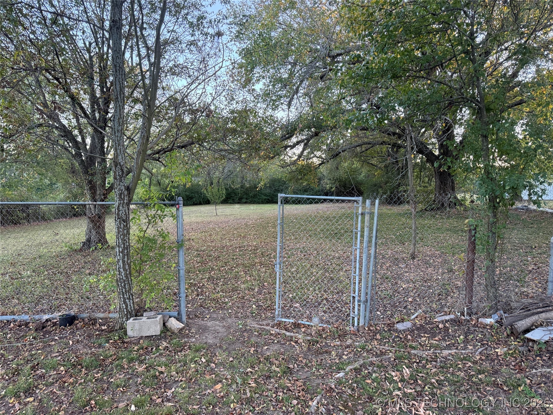 1120 Springdale Road Property Photo 7