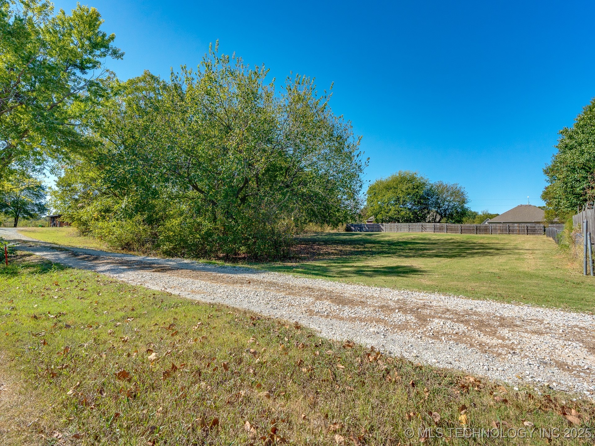 12991 County Road 1560 Property Photo 5