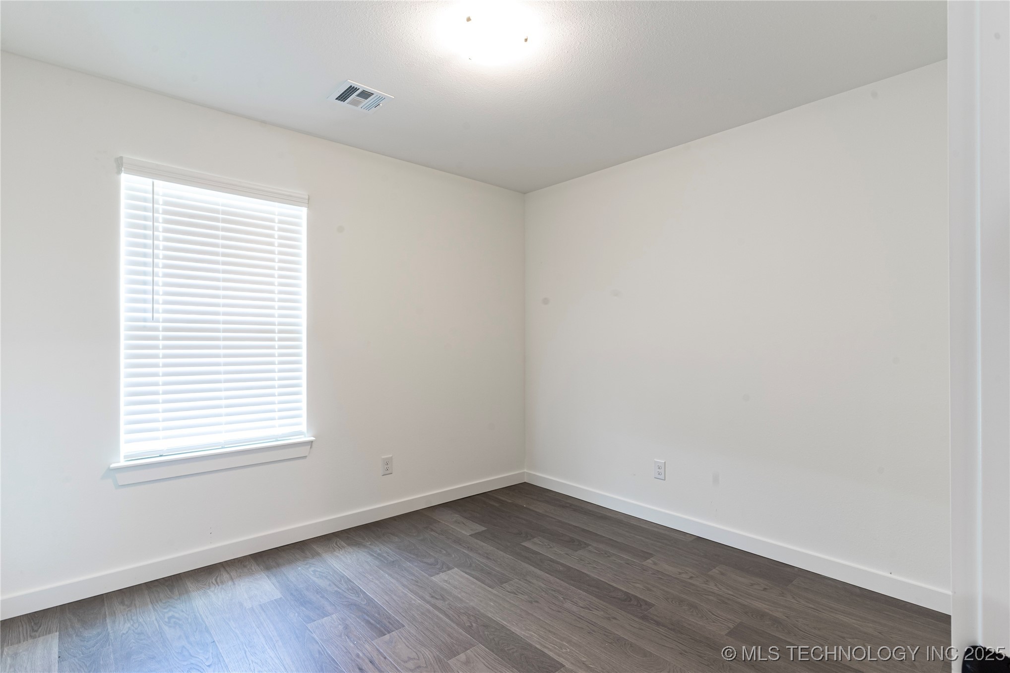 10920 S 271st East Avenue Property Photo 17