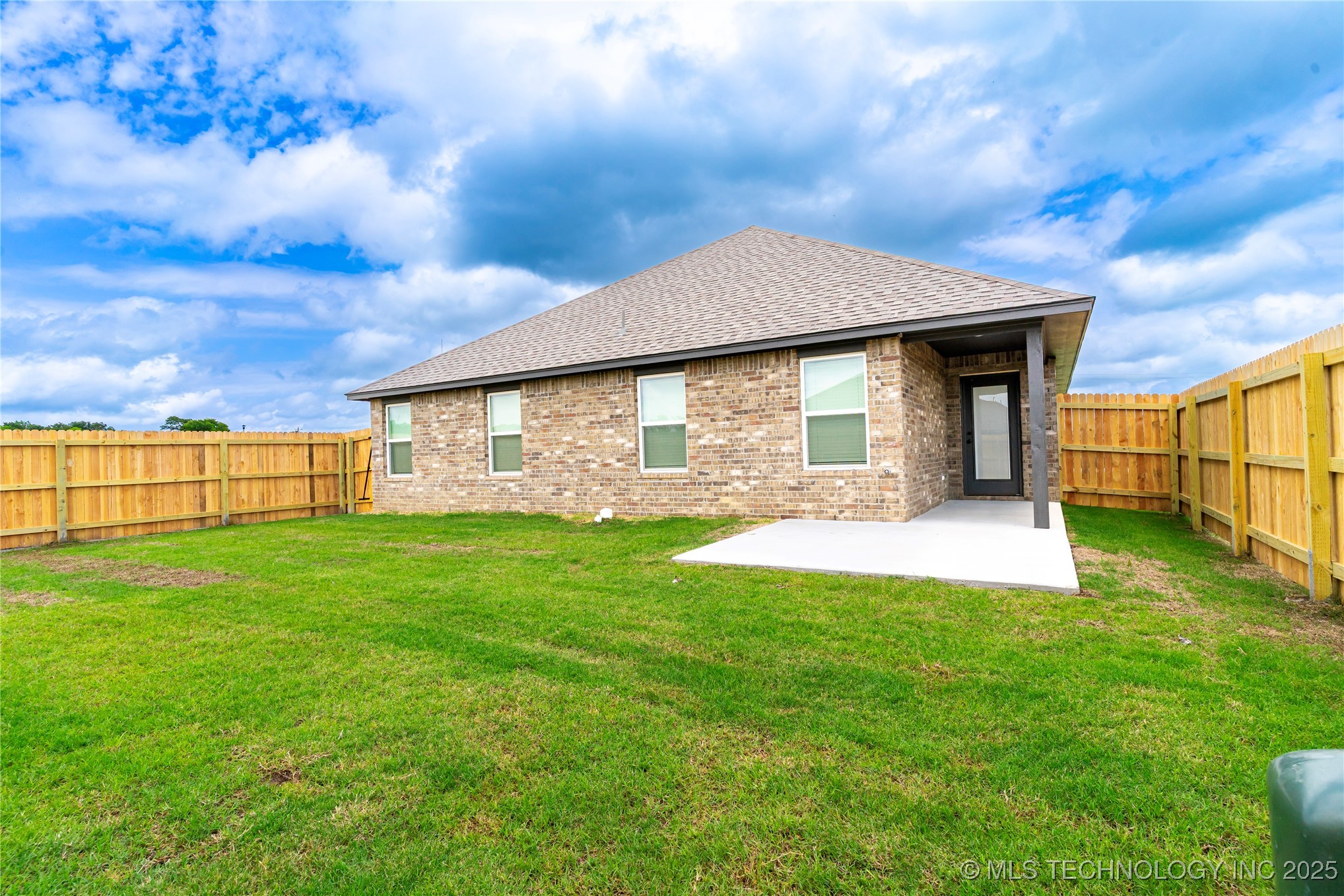 10920 S 271st East Avenue Property Photo 19
