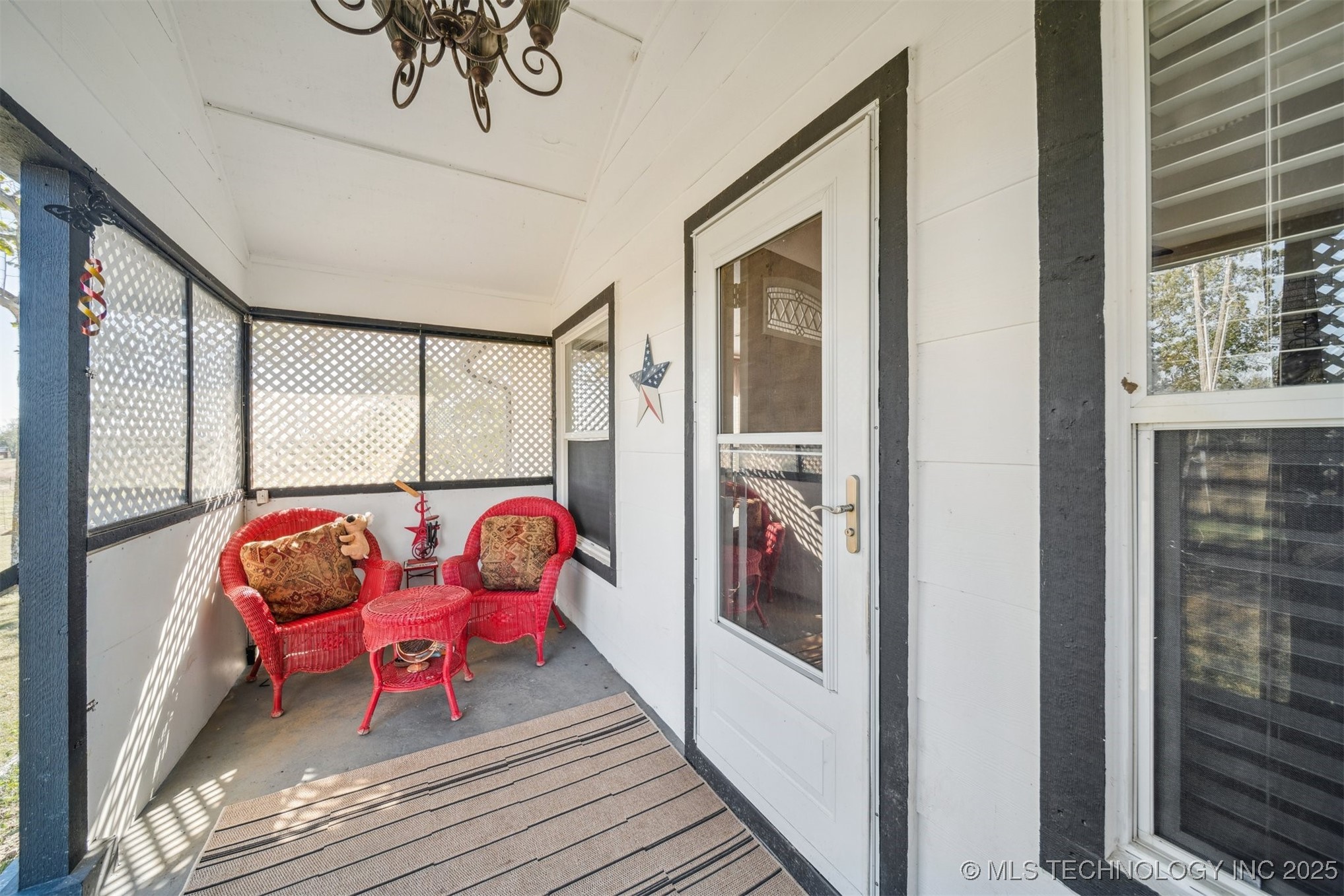 394841 W 3900 Road Property Photo 5