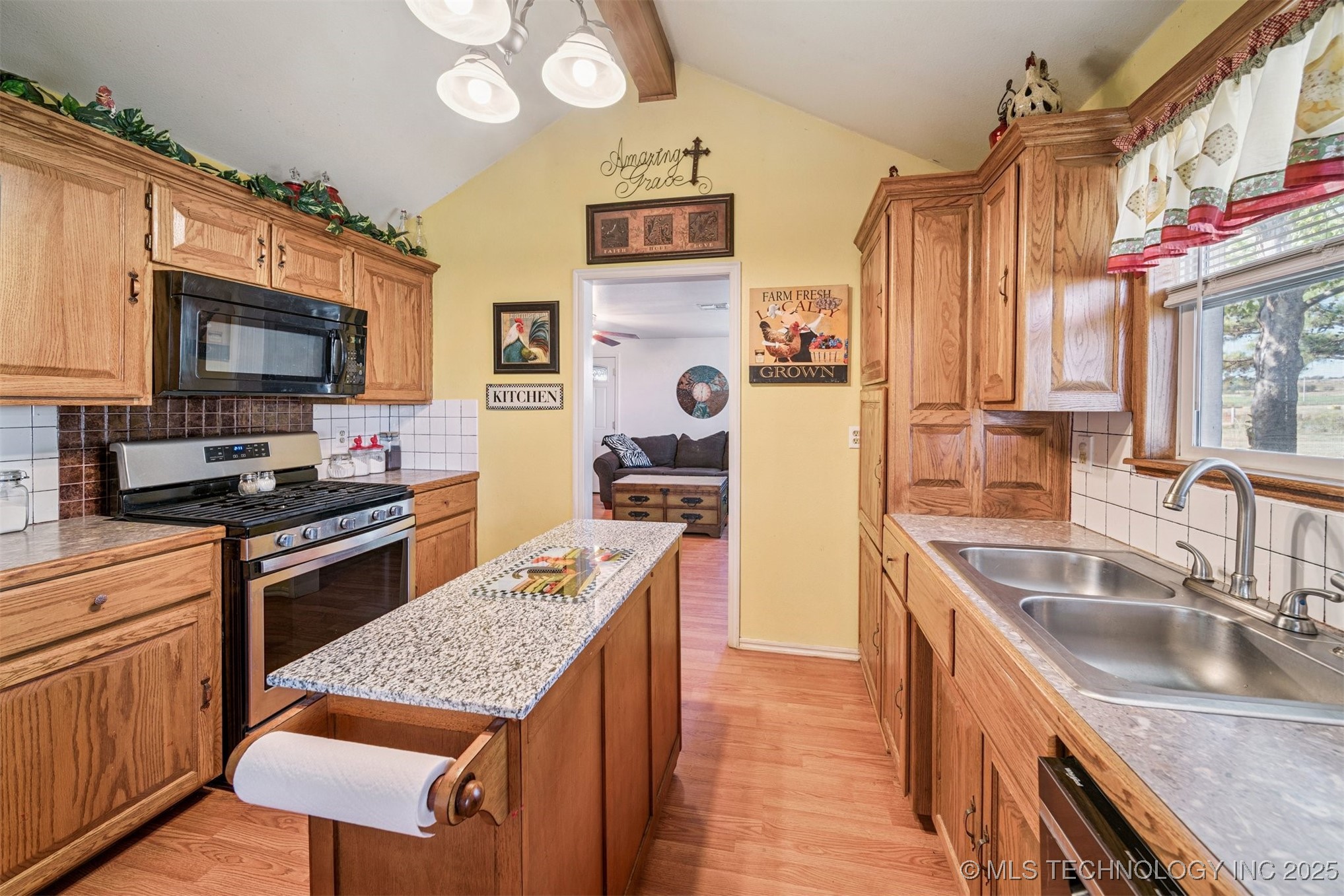 394841 W 3900 Road Property Photo 7