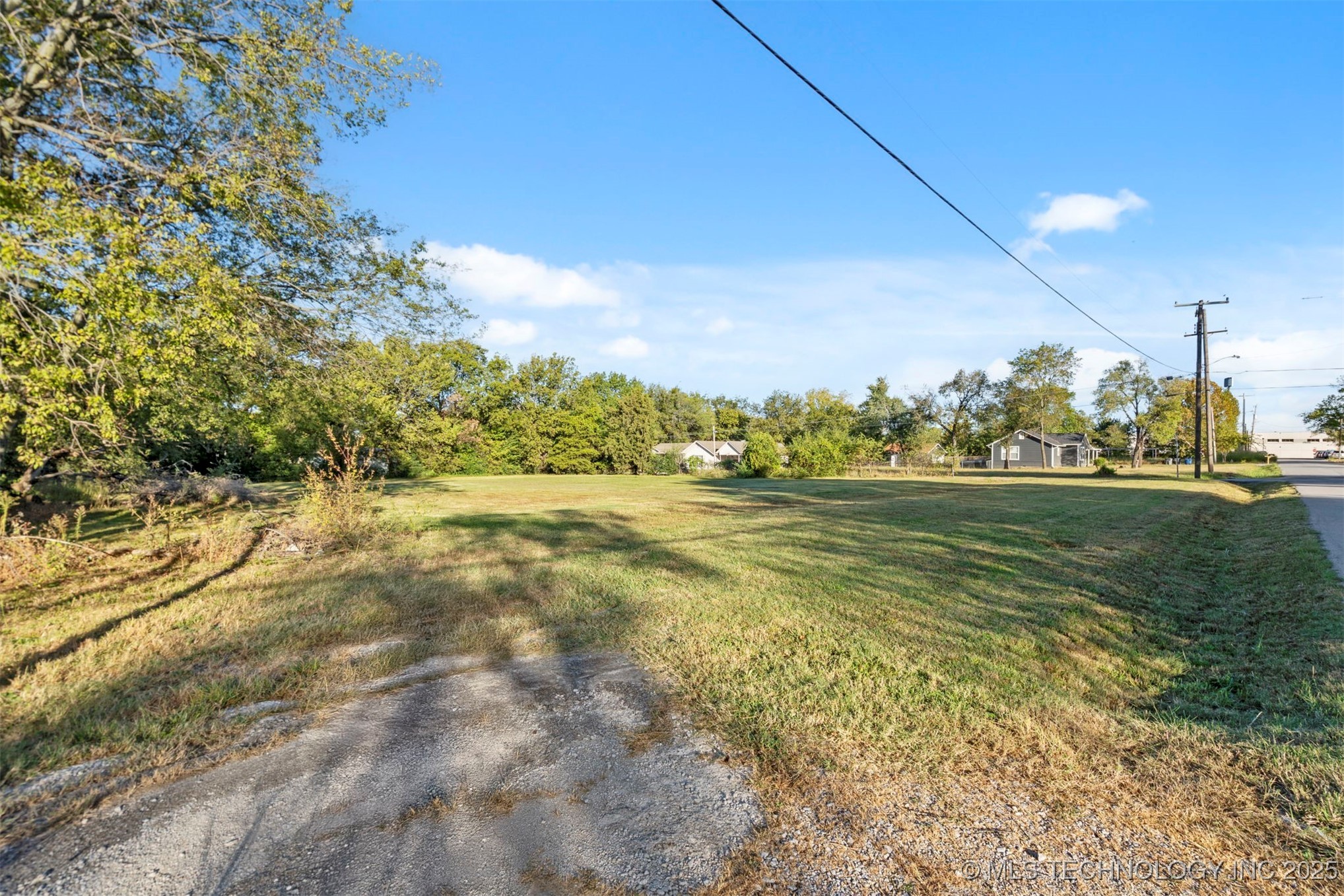 6312 S 101st East Avenue Property Photo 5