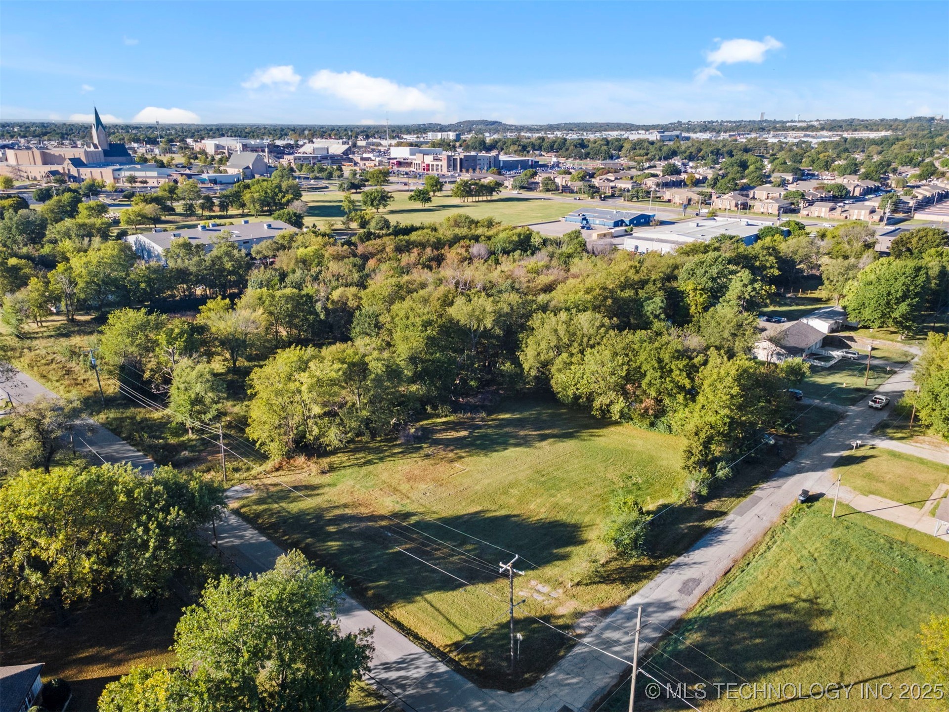 6312 S 101st East Avenue Property Photo 9