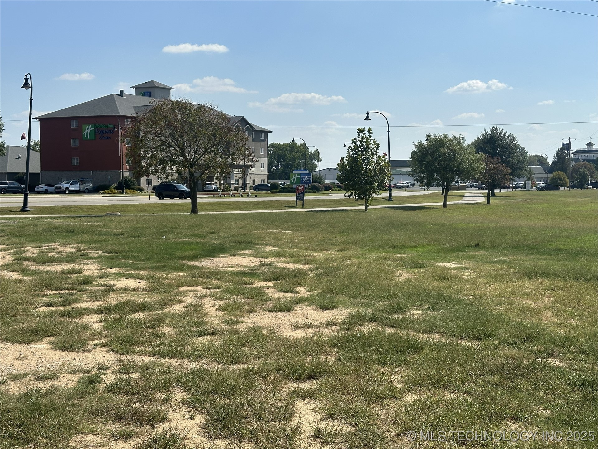 S Aquarium Drive Property Photo 6