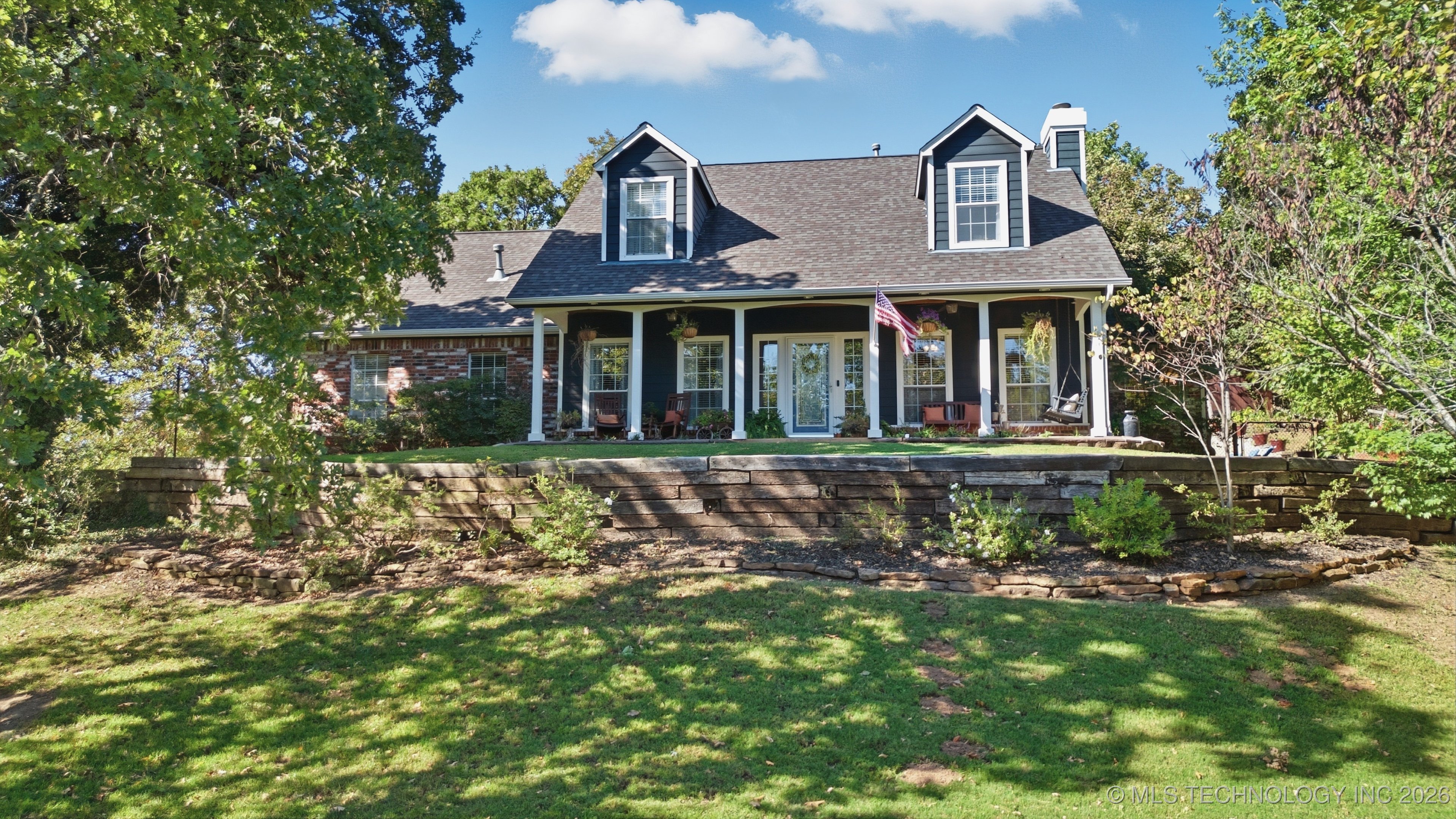 1404 N Maple Avenue Property Photo 1