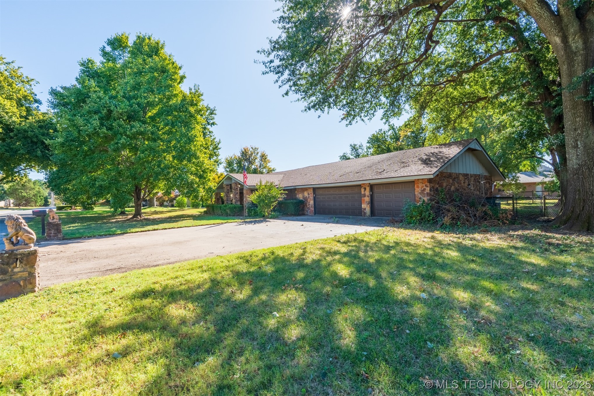 4610 E 118th Street Property Photo 2