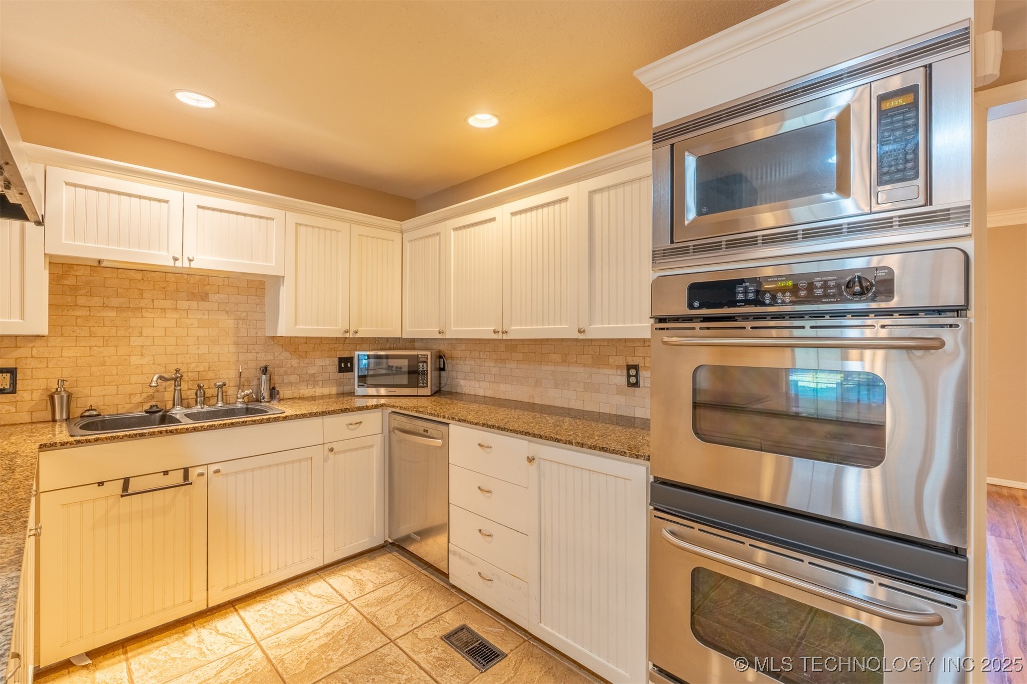 4610 E 118th Street Property Photo 20