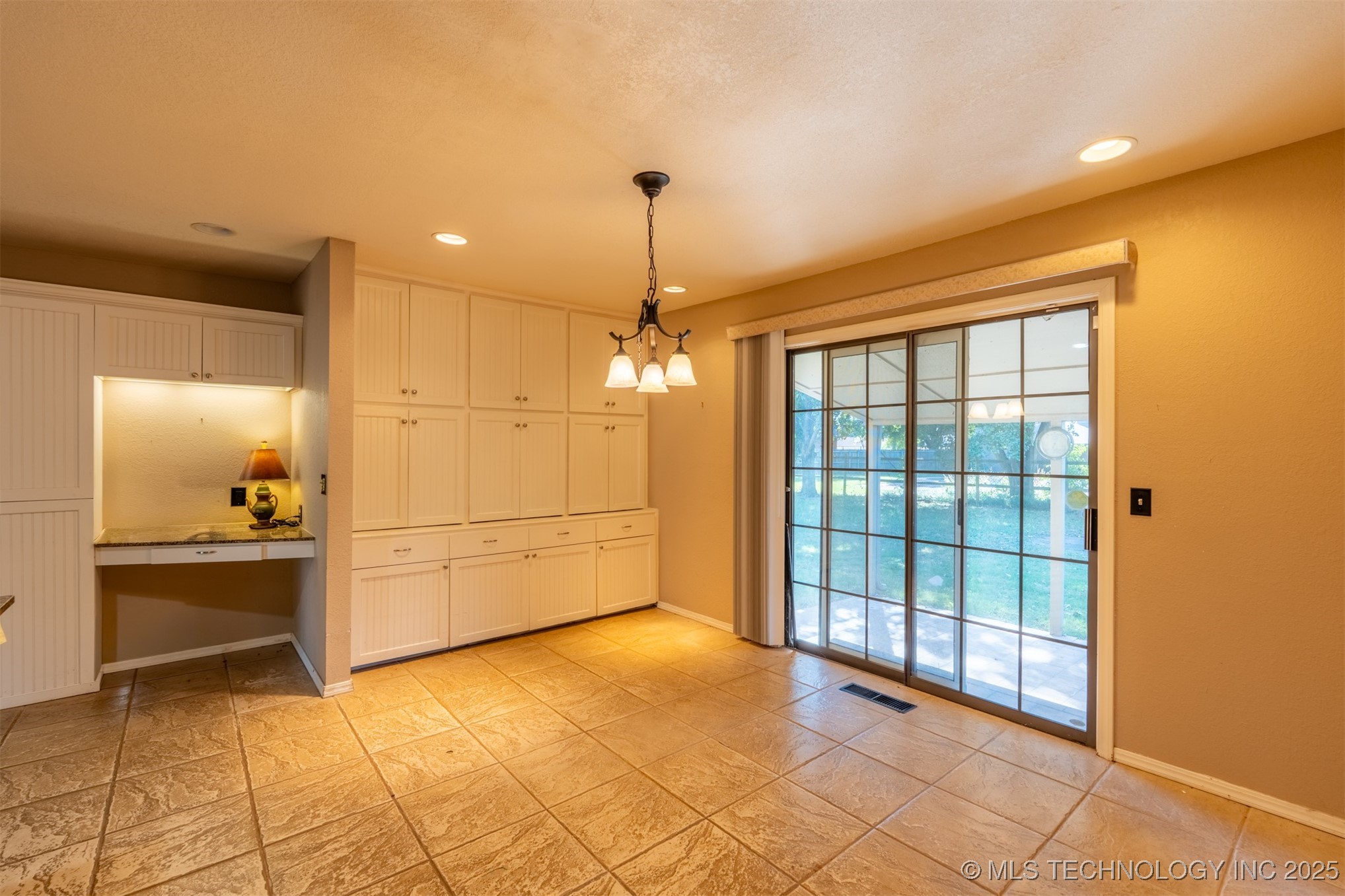 4610 E 118th Street Property Photo 22