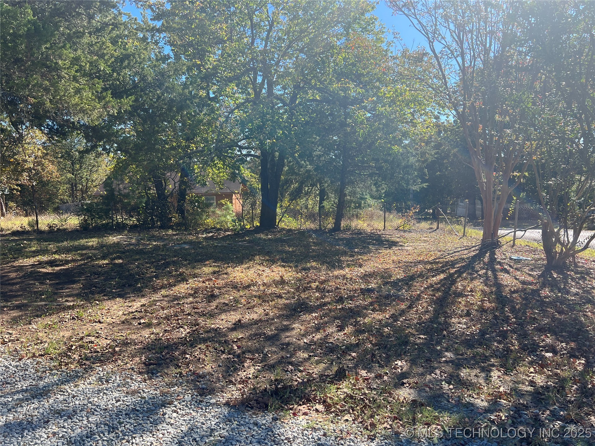 133 Lake Drive Property Photo 2