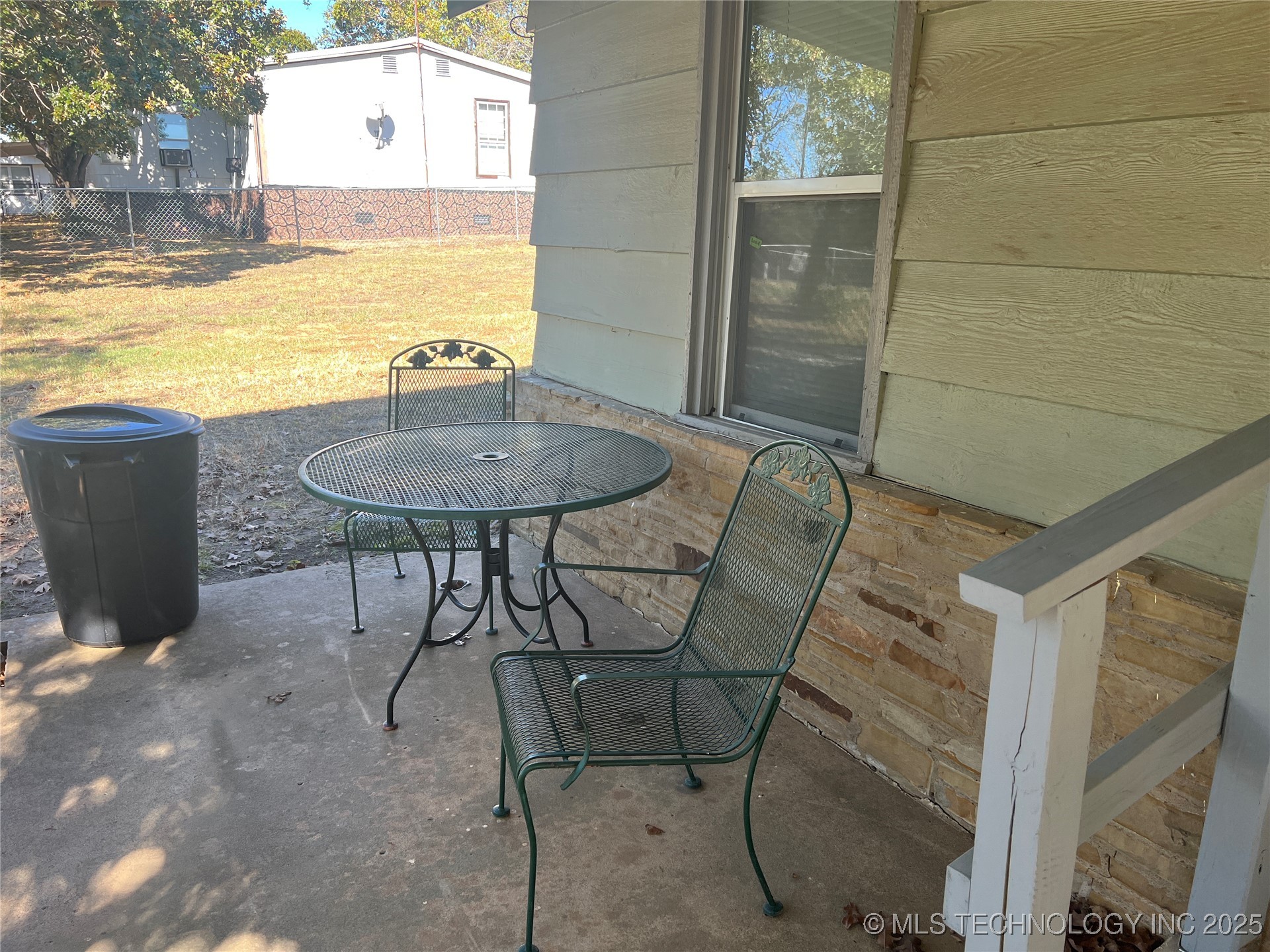 133 Lake Drive Property Photo 3