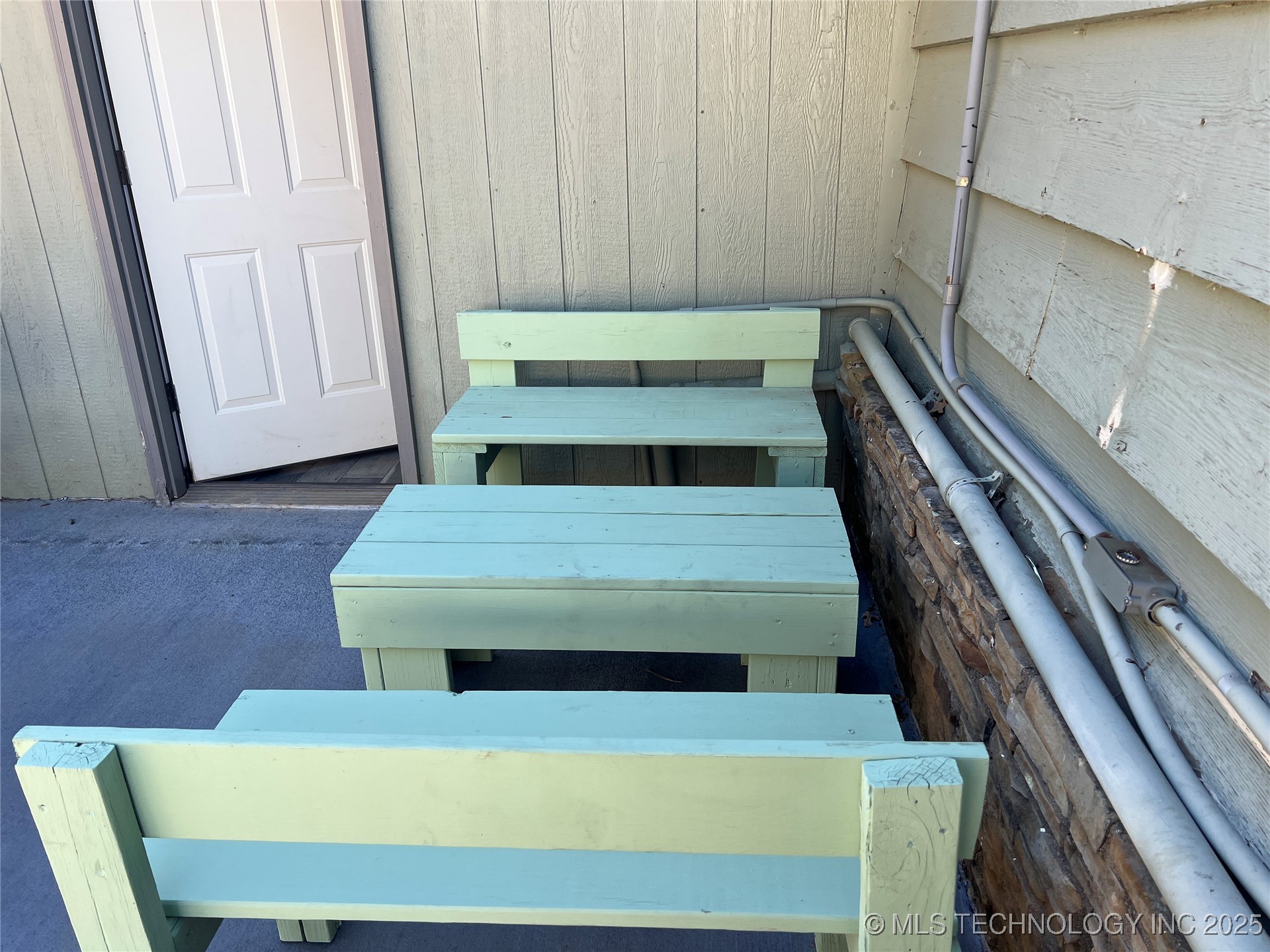 133 Lake Drive Property Photo 28