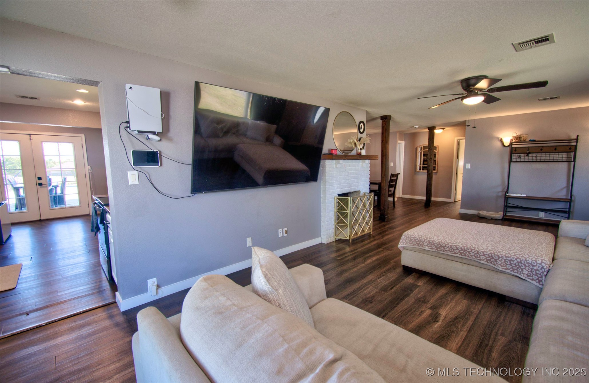 6351 W 23rd Street North Property Photo 8