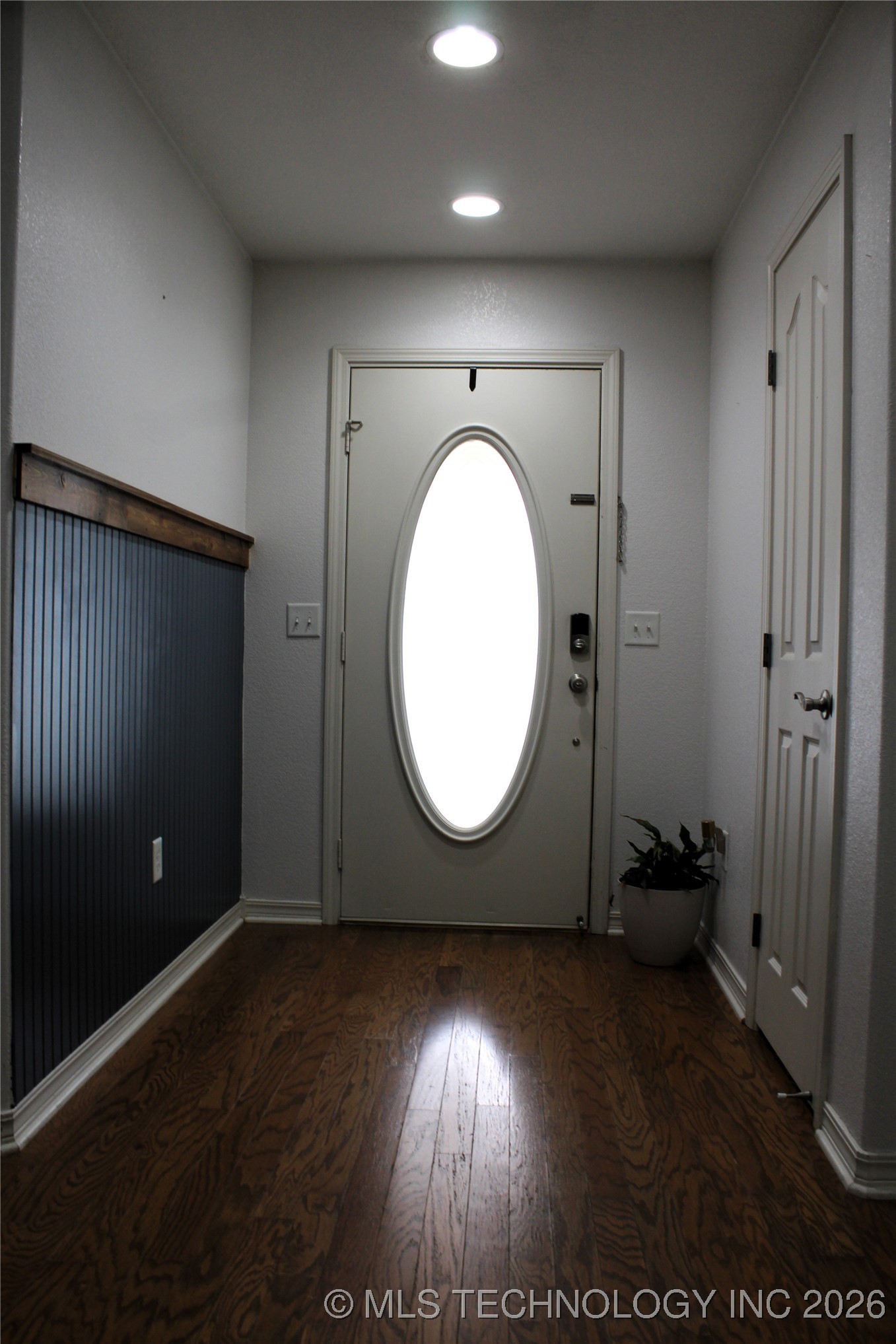 908 N 3rd Property Photo 5