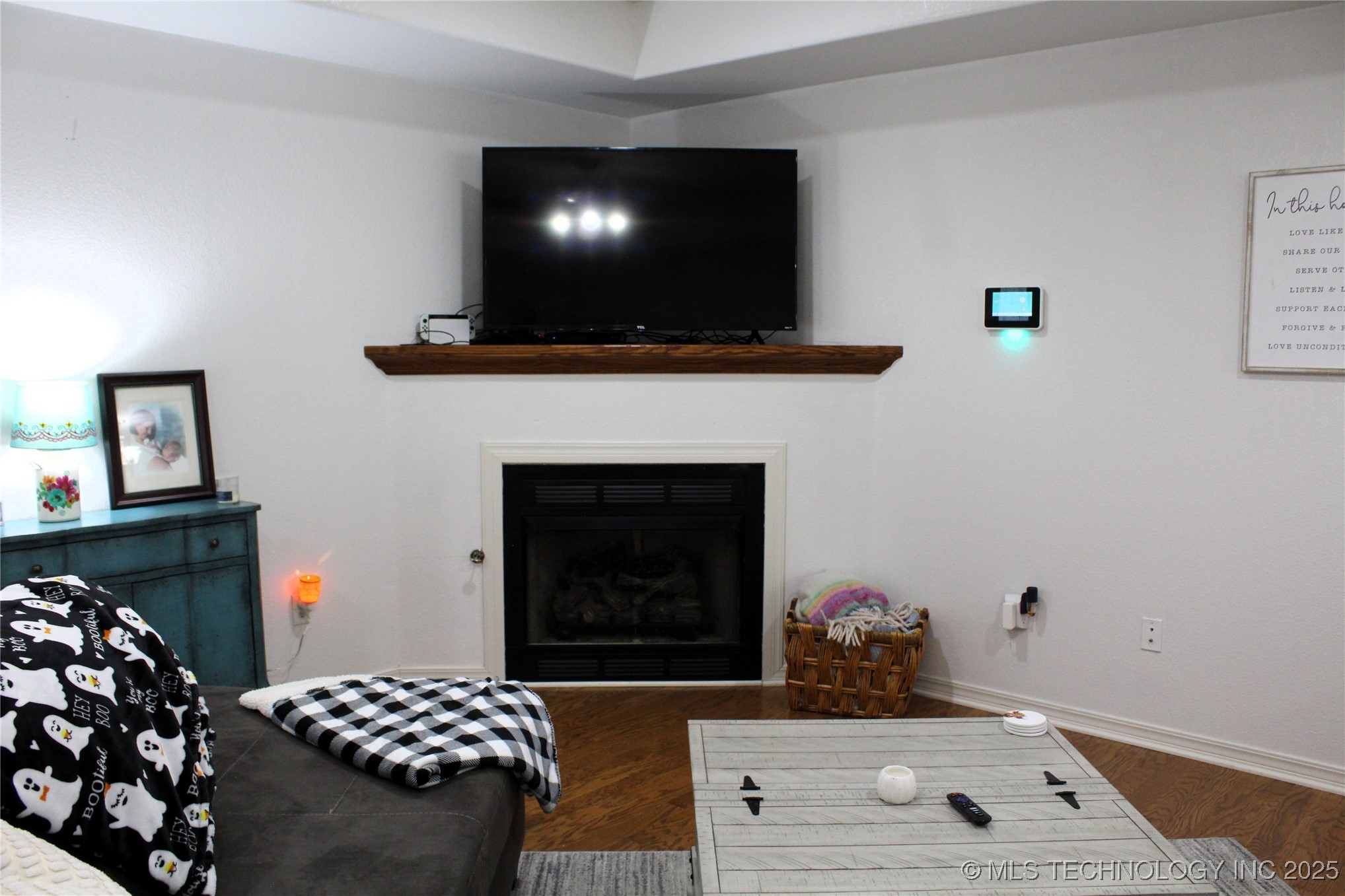 908 N 3rd Property Photo 7