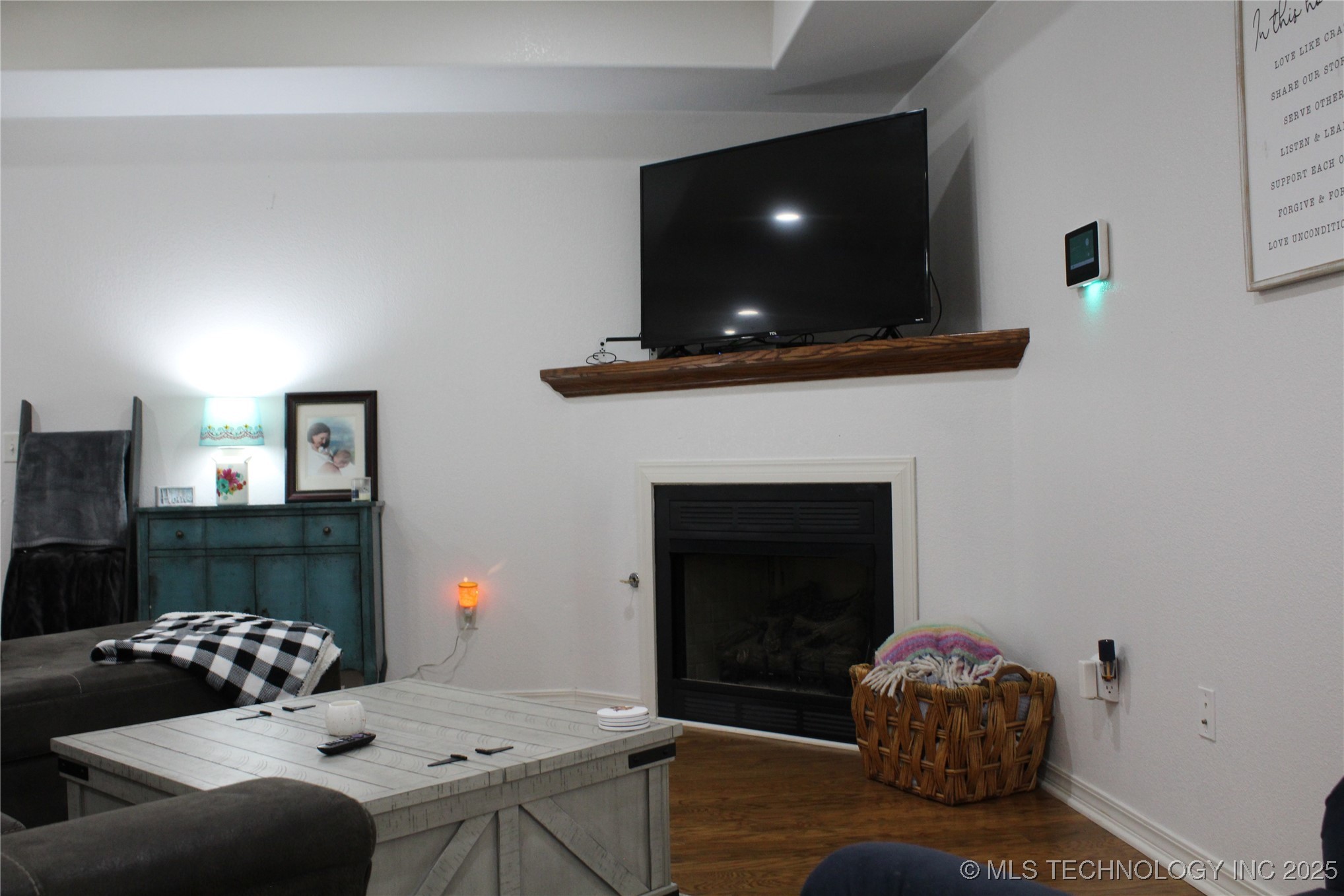 908 N 3rd Property Photo 8