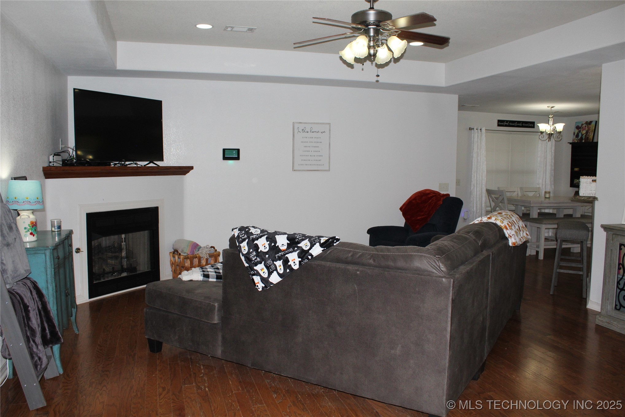 908 N 3rd Property Photo 9