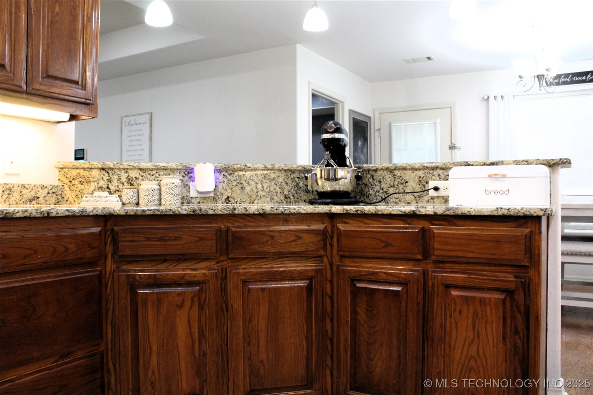 908 N 3rd Property Photo 15