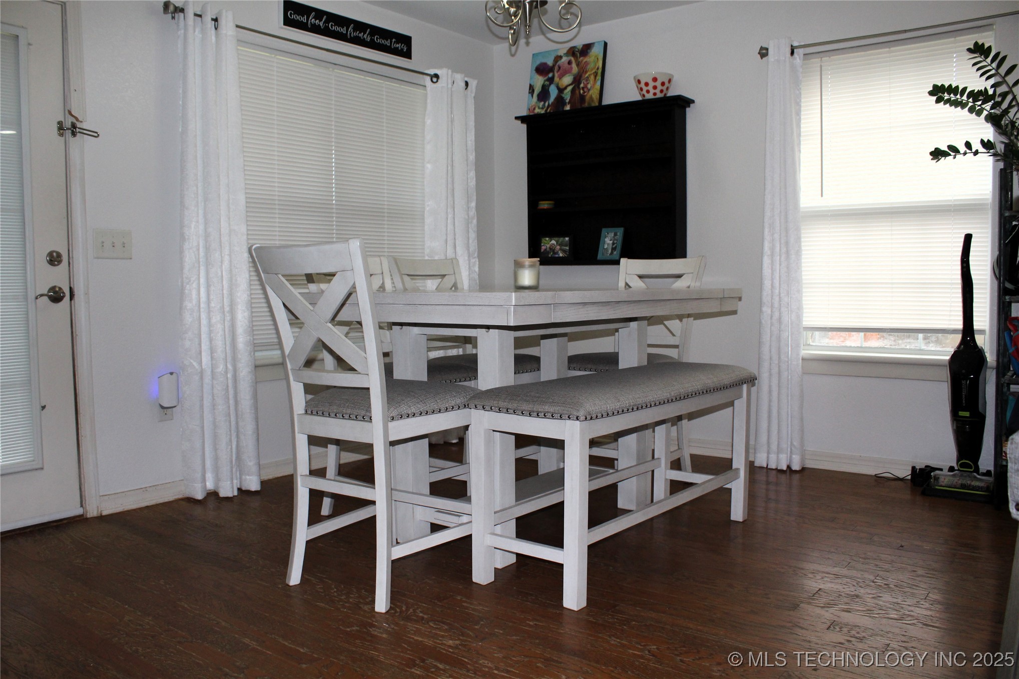 908 N 3rd Property Photo 20