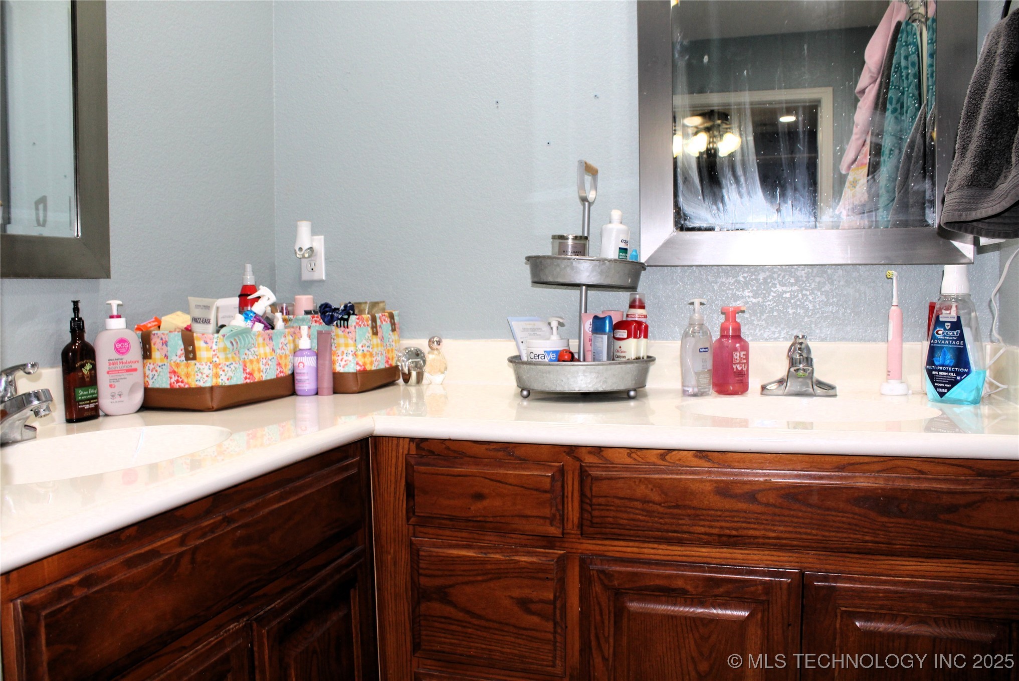 908 N 3rd Property Photo 27