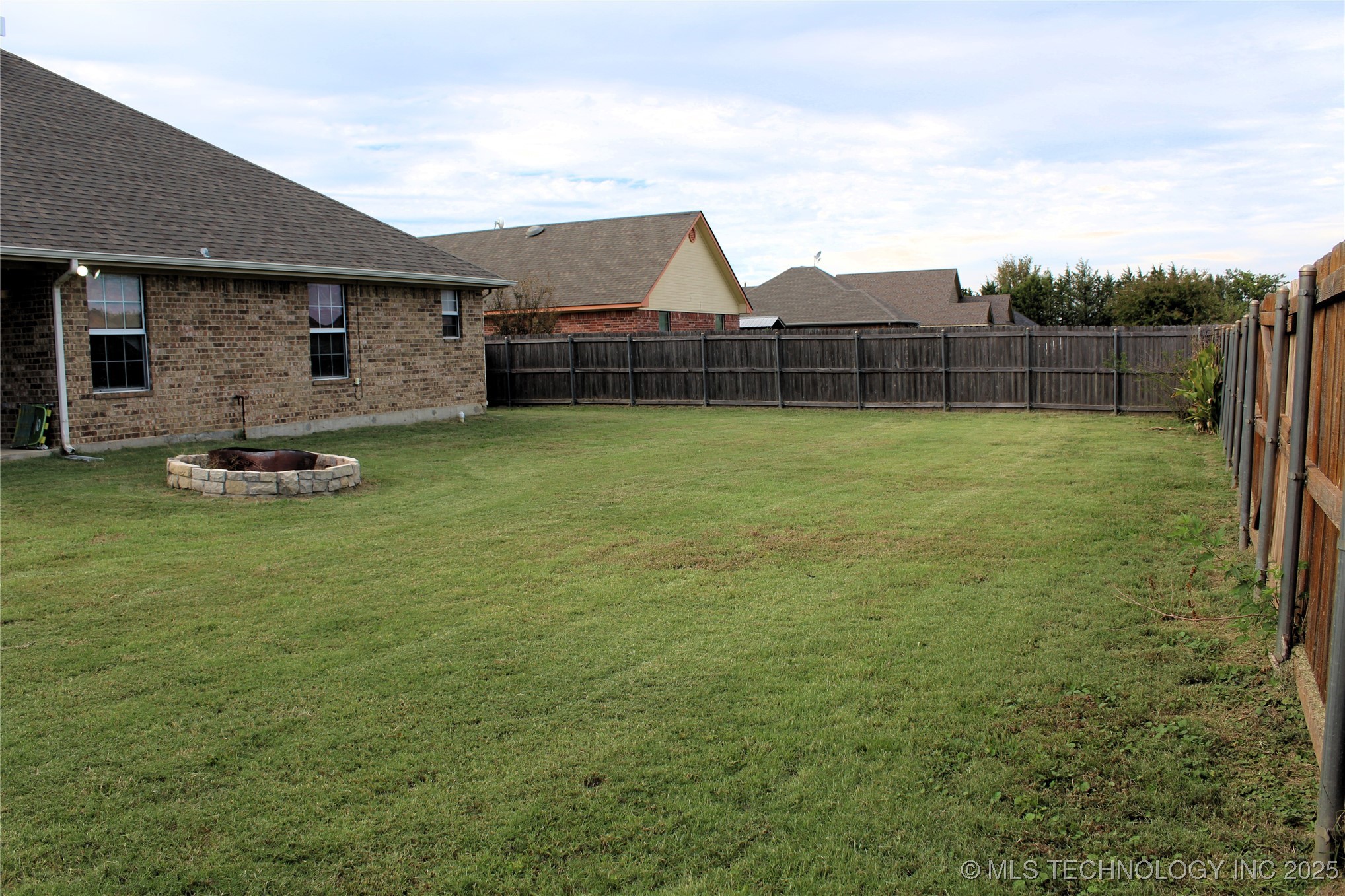 908 N 3rd Property Photo 40