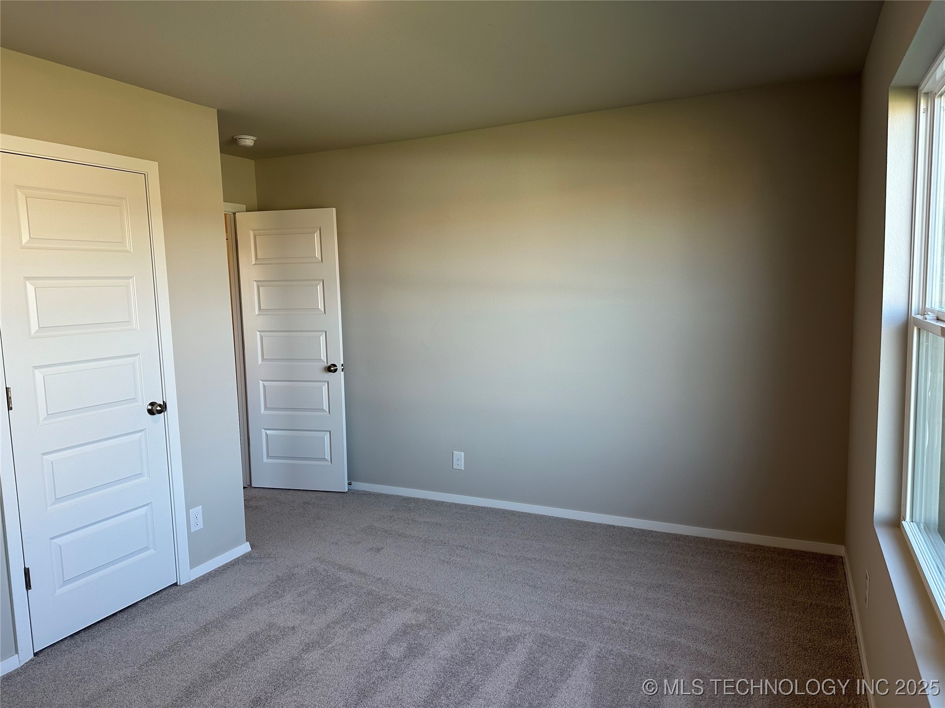 10134 E King Place Property Photo 7