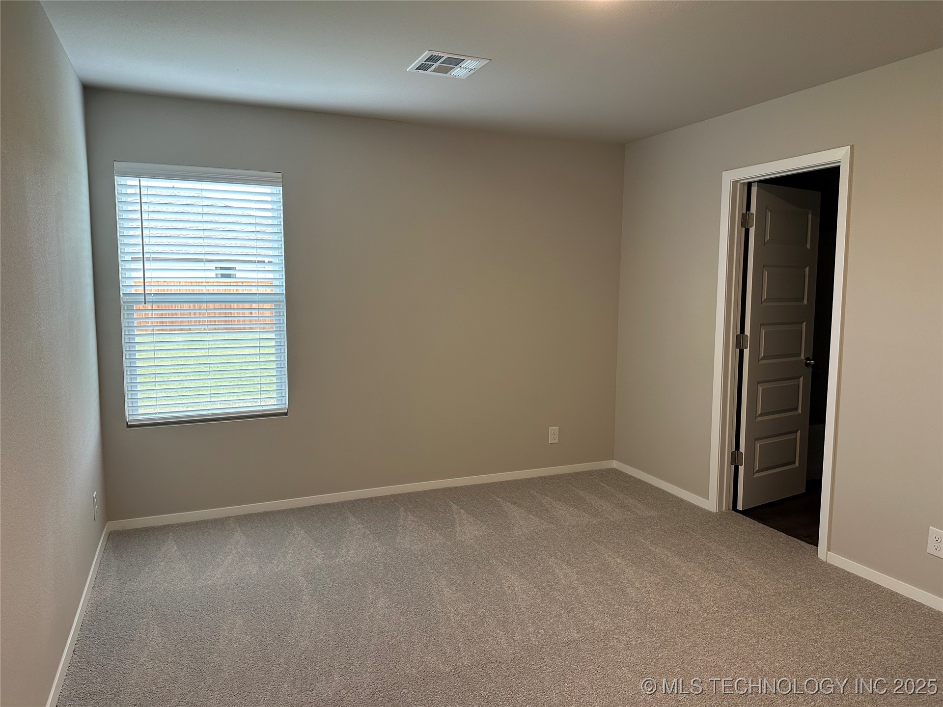 10134 E King Place Property Photo 12