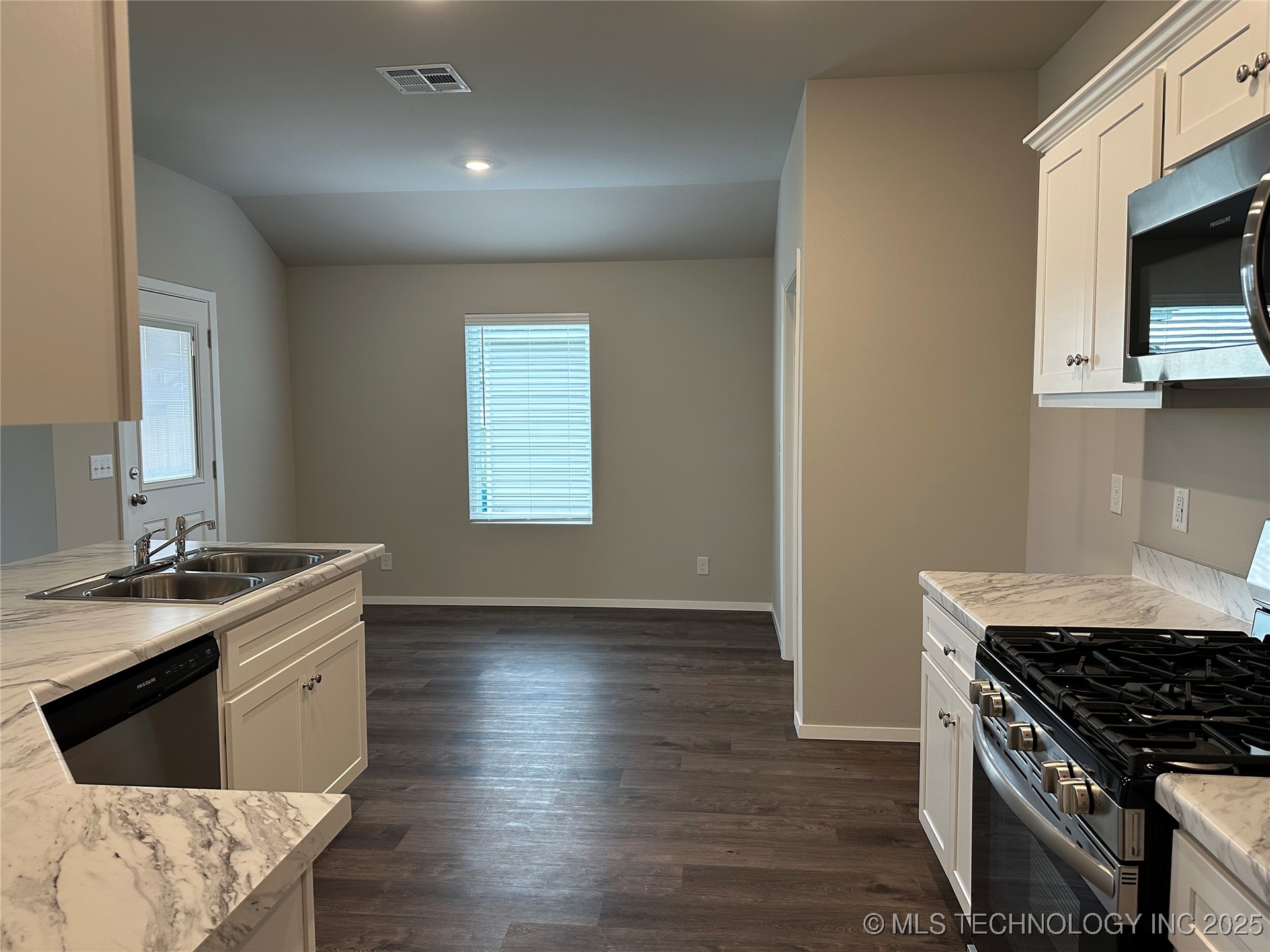 10134 E King Place Property Photo 17