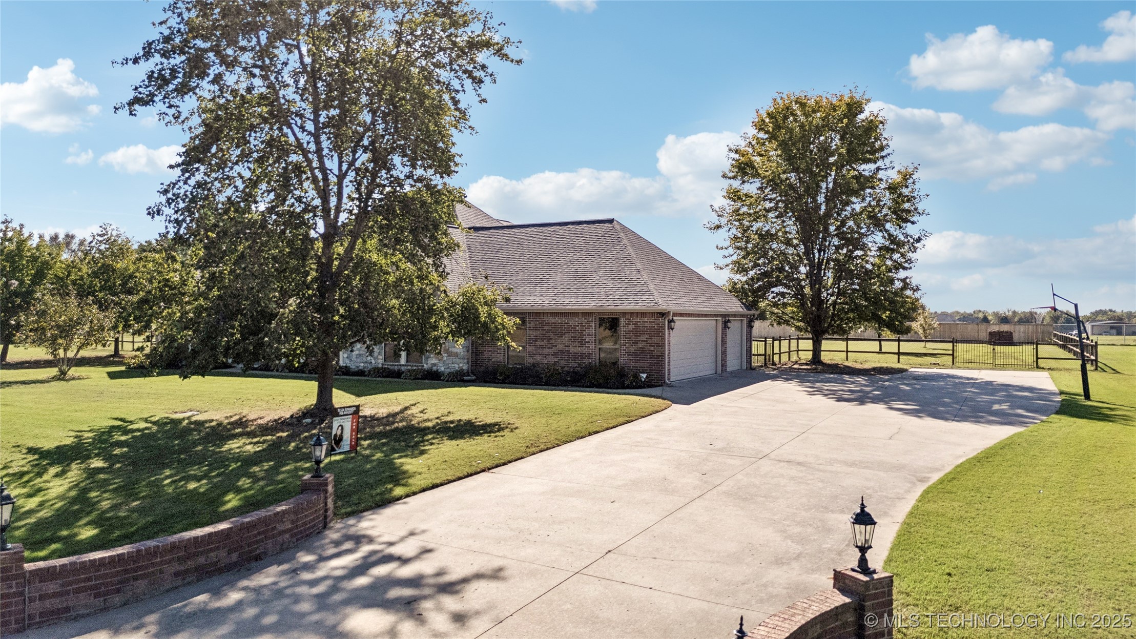 16550 E 120th Street N Property Photo 3