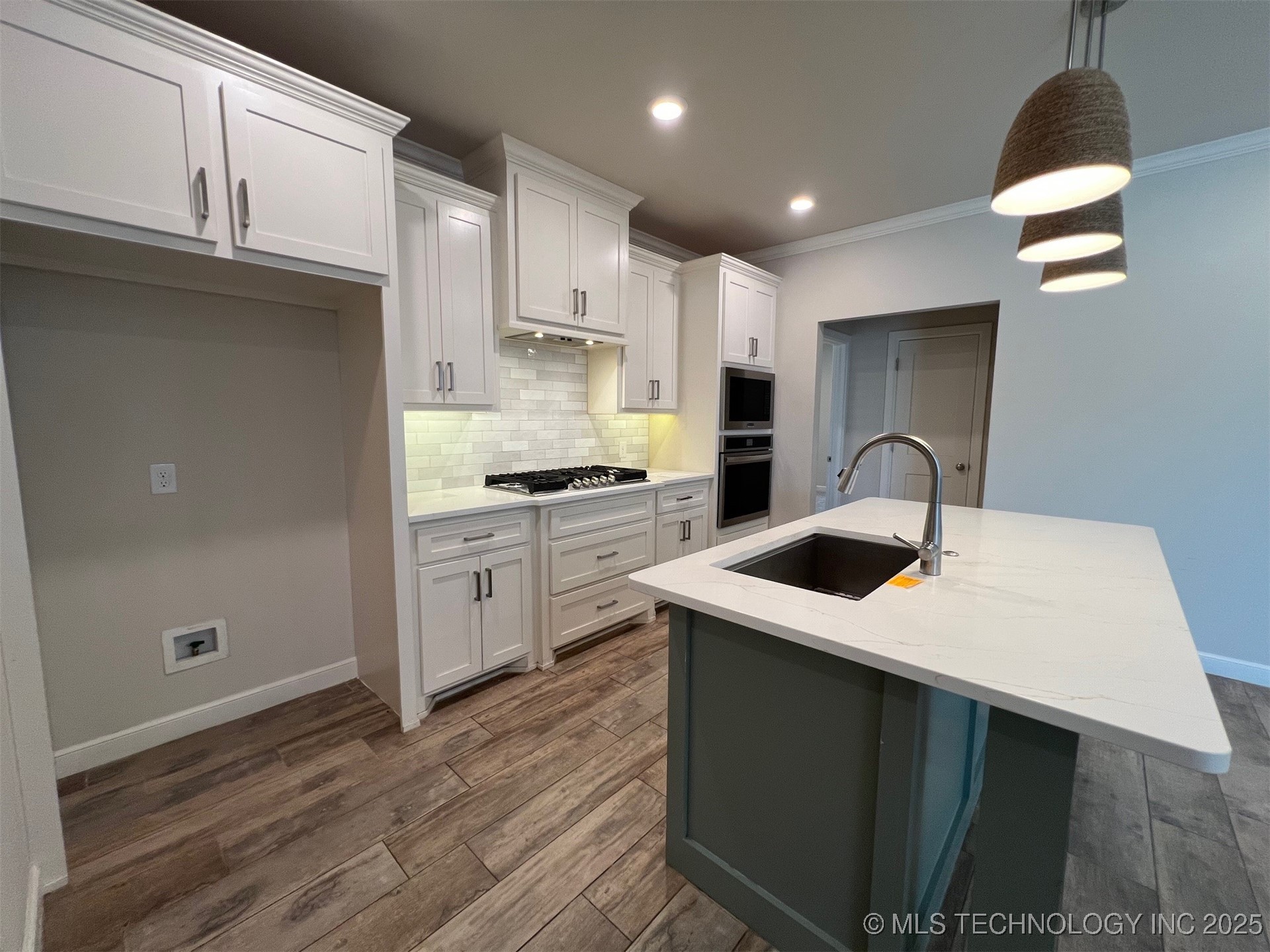 15700 Rockwell Park Lane Property Photo 8