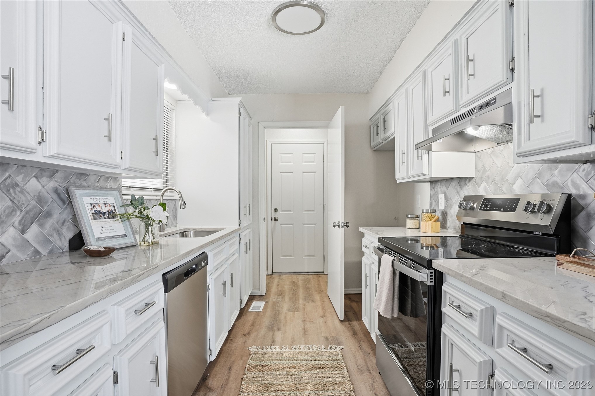 4030 S 118th East Avenue Property Photo 17