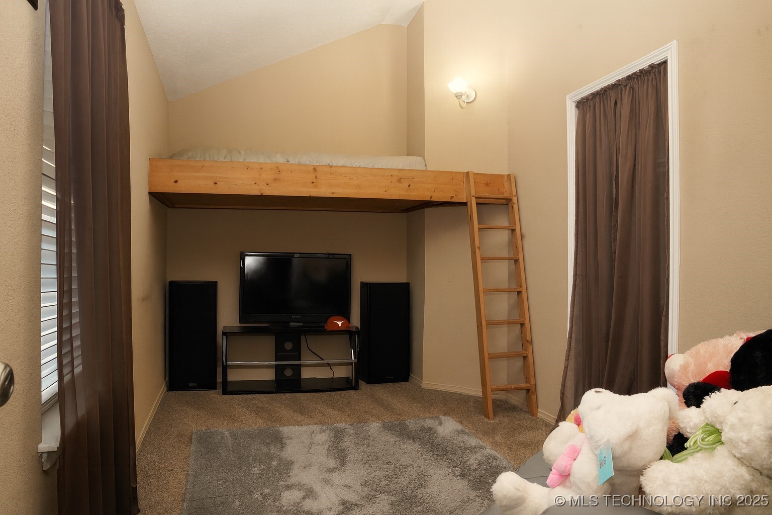 6307 E 94th Place Property Photo 19