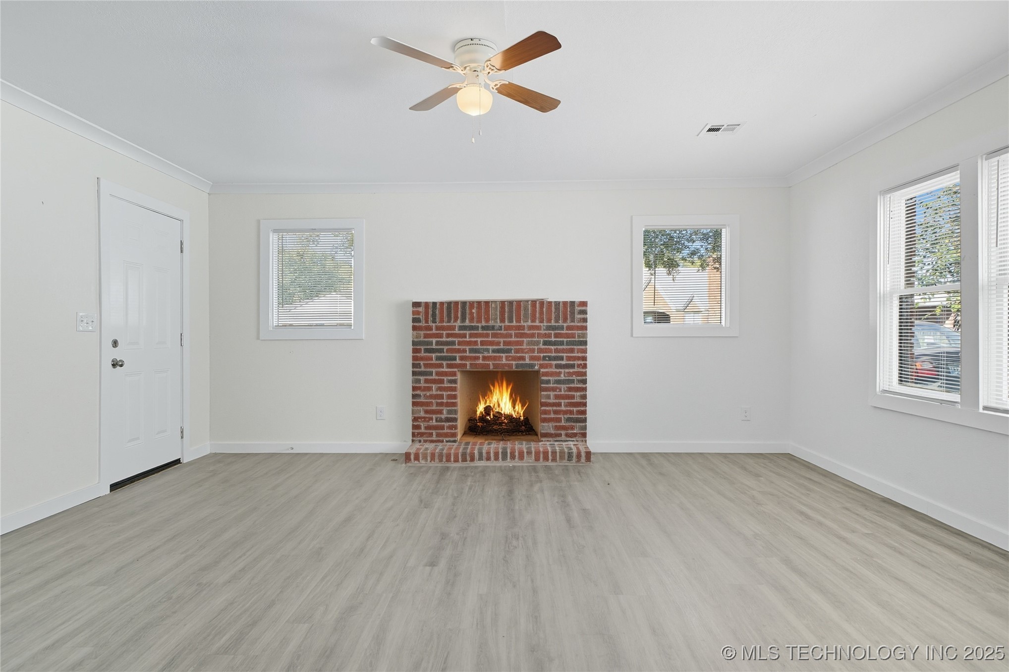 2537 N Boston Avenue Property Photo 2