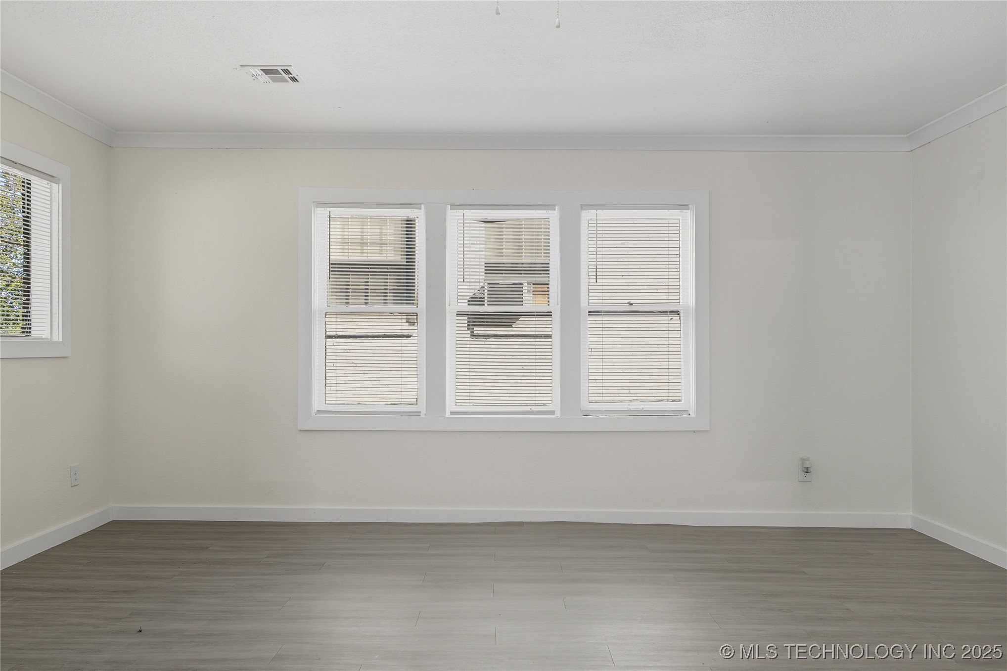 2537 N Boston Avenue Property Photo 11