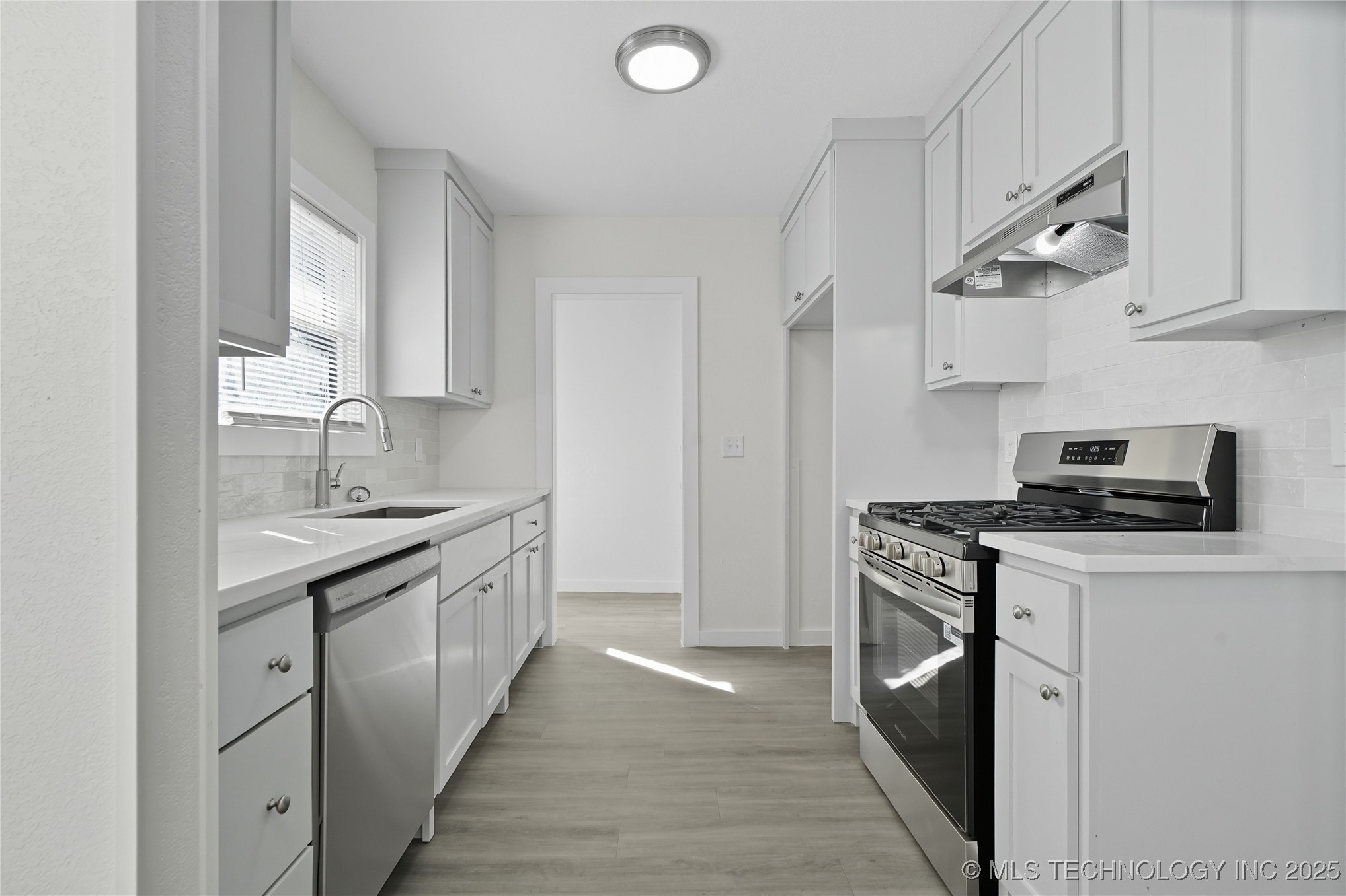 2537 N Boston Avenue Property Photo 15