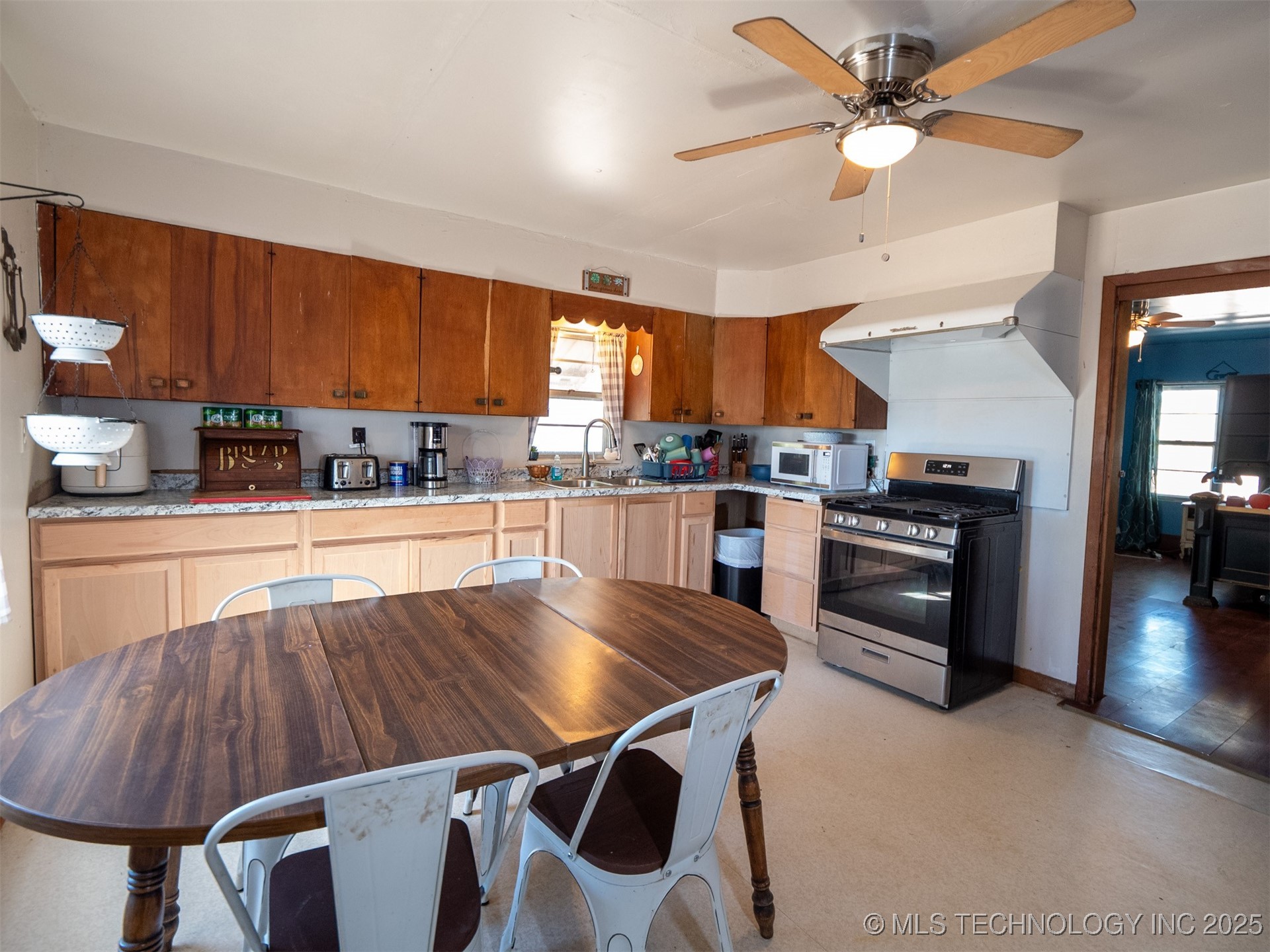 10450 County Road 1490 Road Property Photo 38