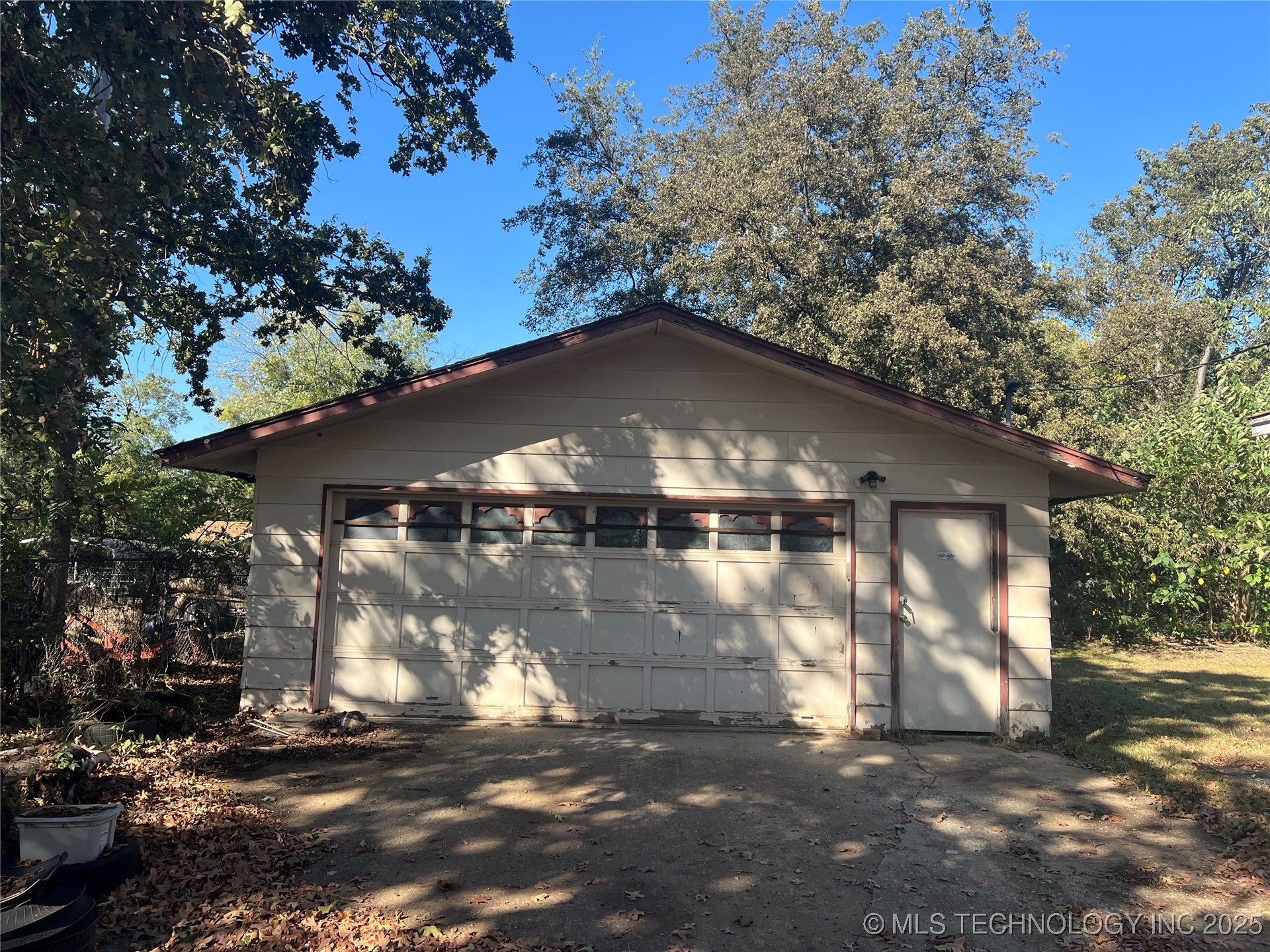 103 W Frontier Street Property Photo 9