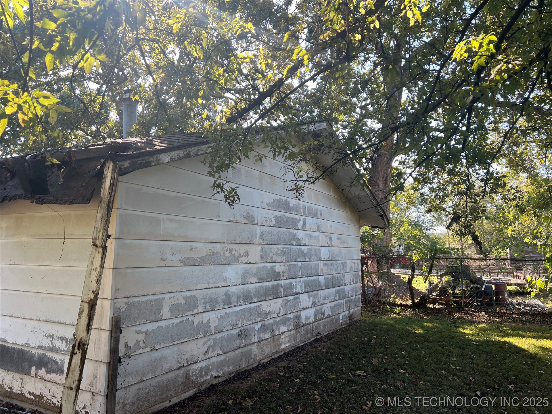 103 W Frontier Street Property Photo 11