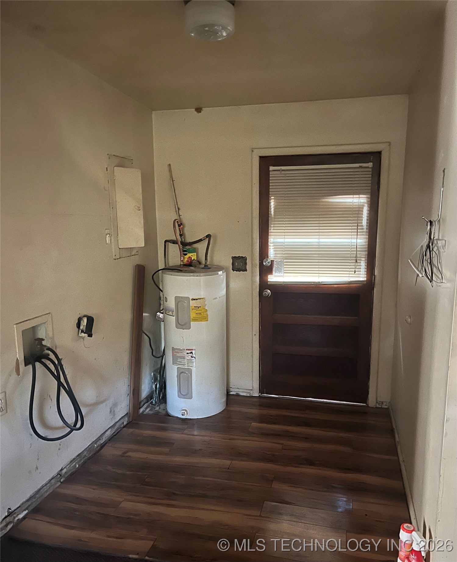 103 W Frontier Street Property Photo 17