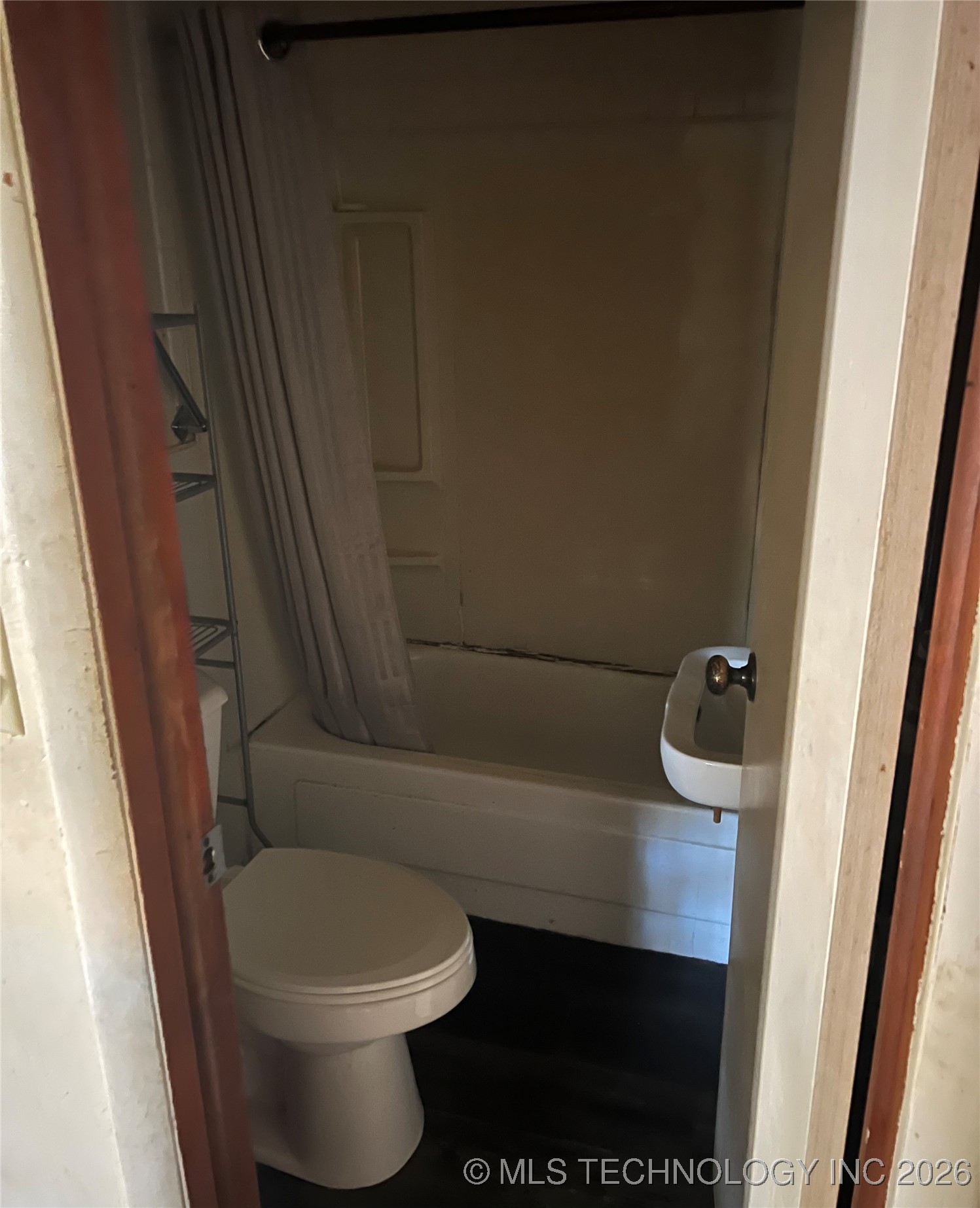 103 W Frontier Street Property Photo 18