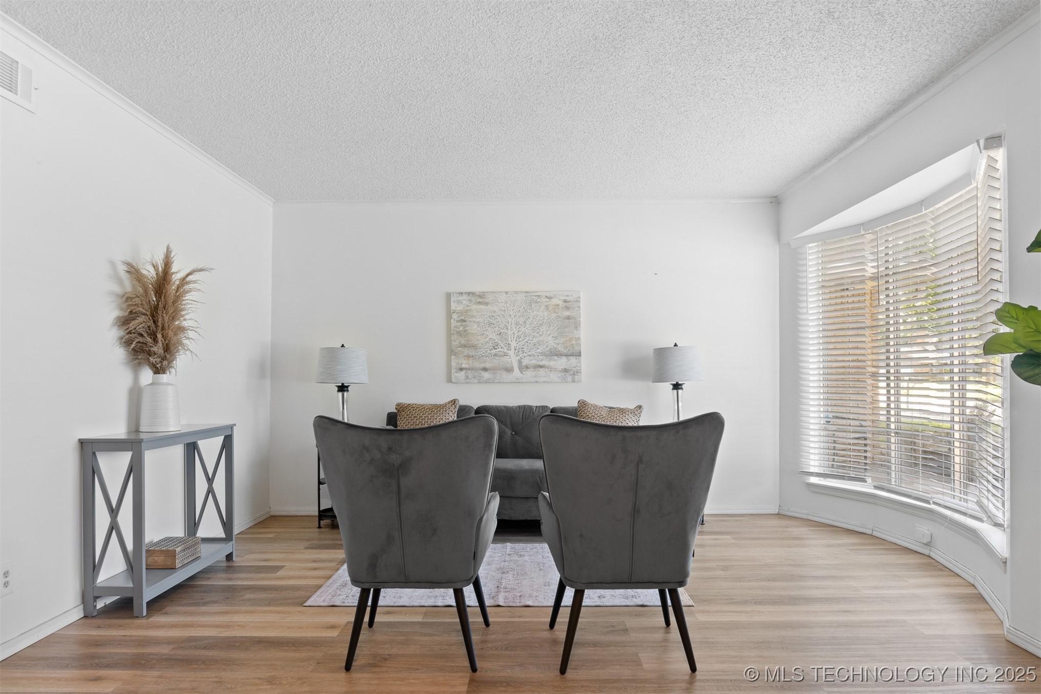 1413 Sunny Property Photo 4