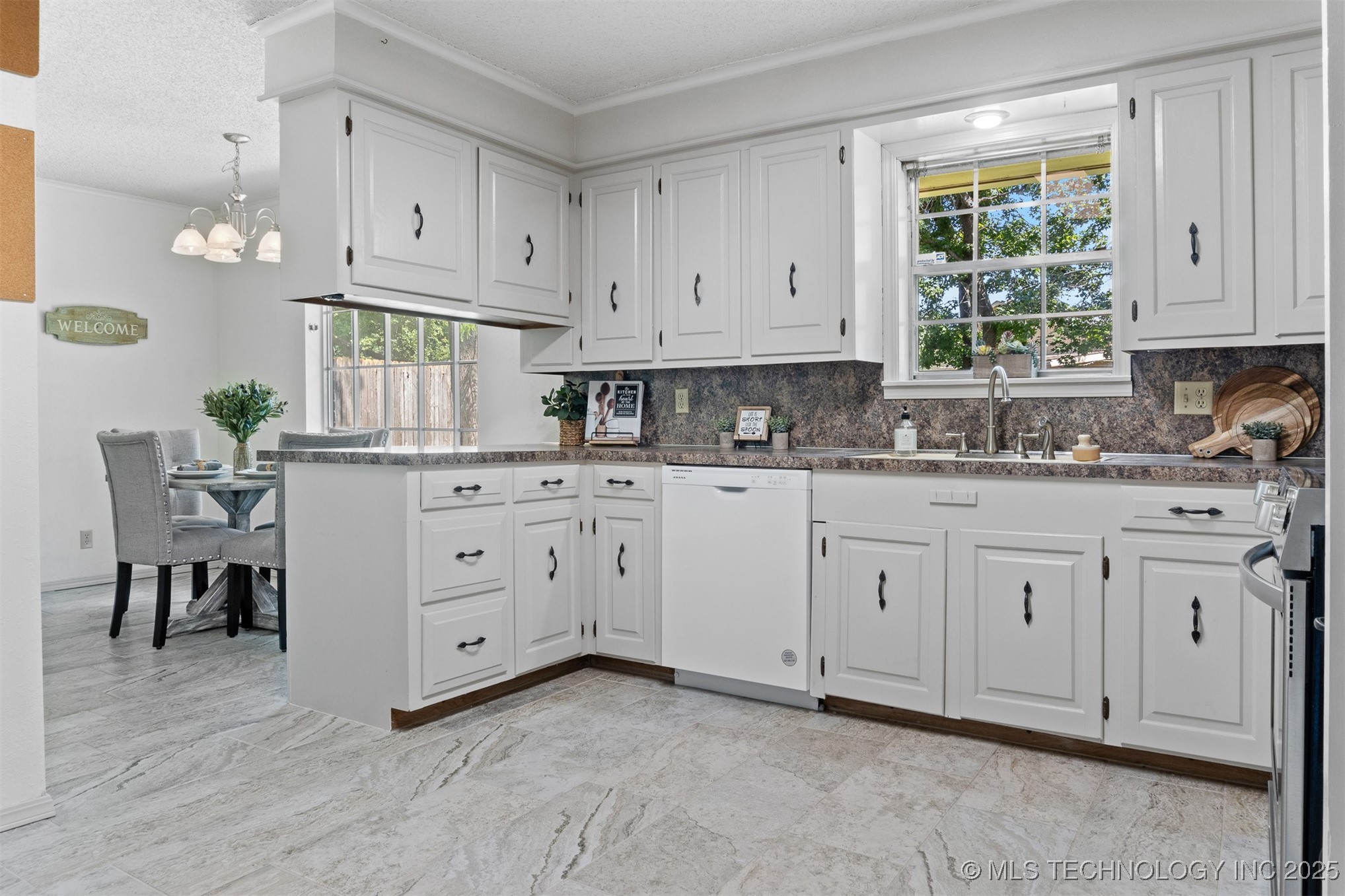 1413 Sunny Property Photo 9