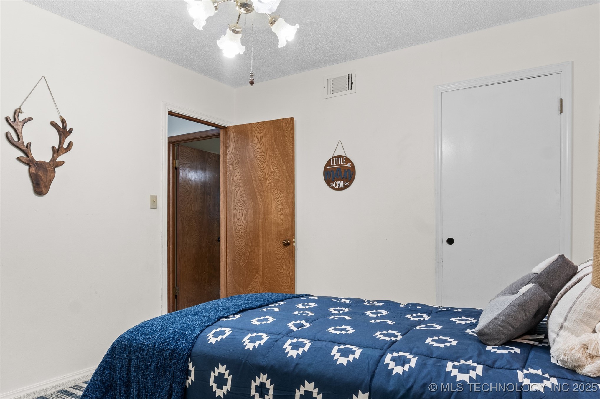 1413 Sunny Property Photo 28