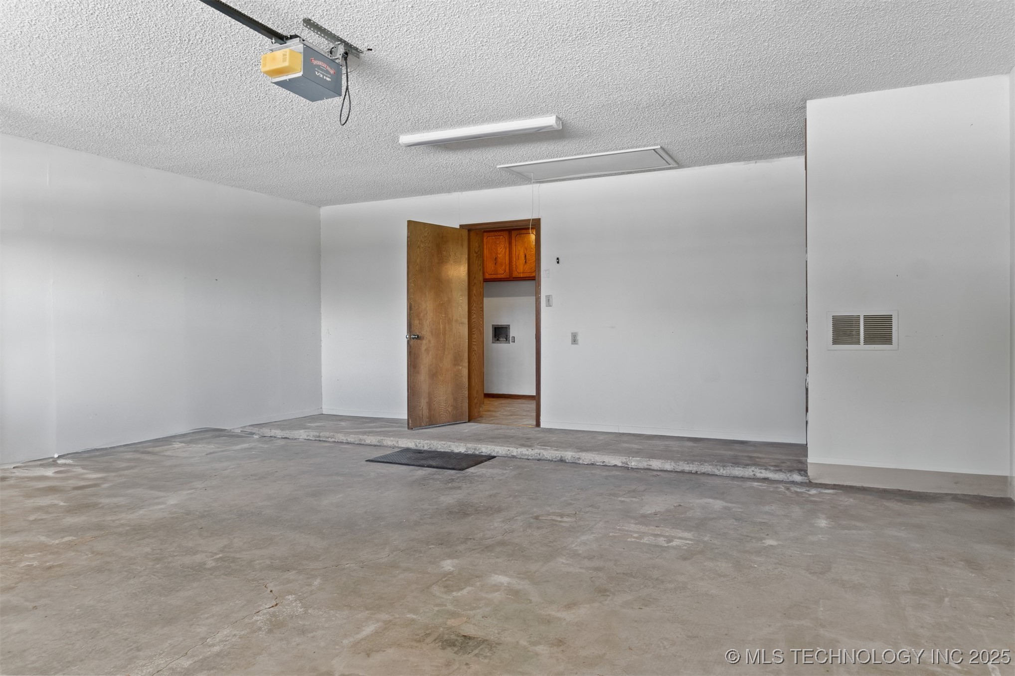 1413 Sunny Property Photo 37