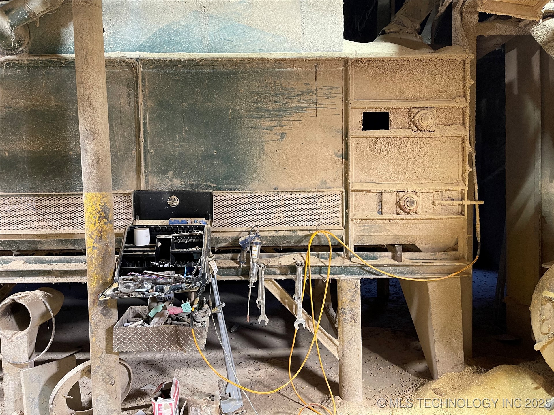 1400 E Washington Property Photo 13