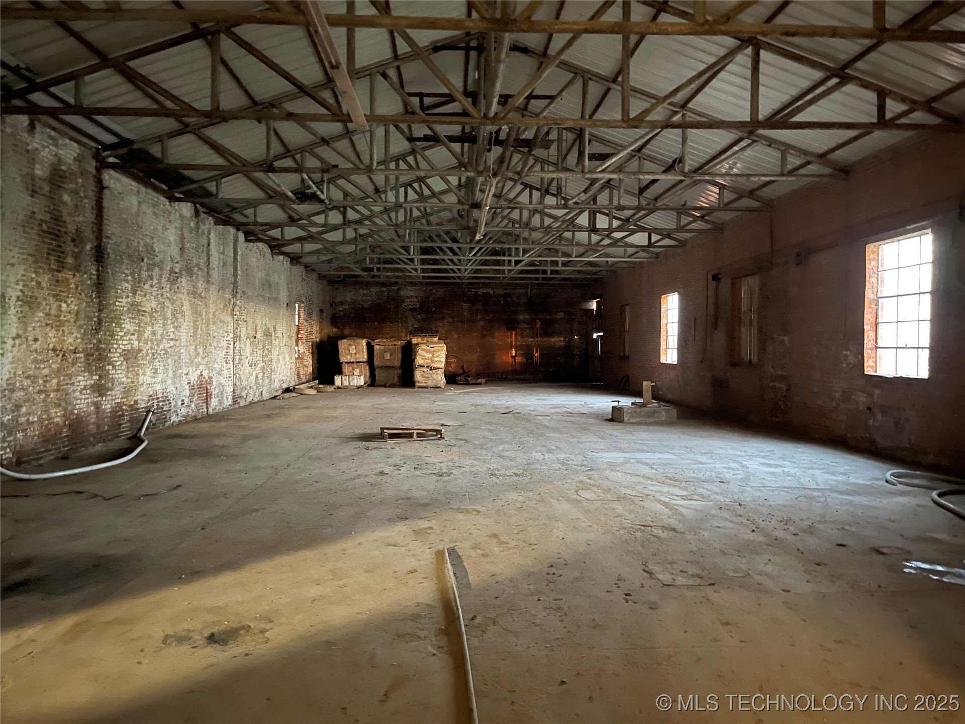 1400 E Washington Property Photo 15