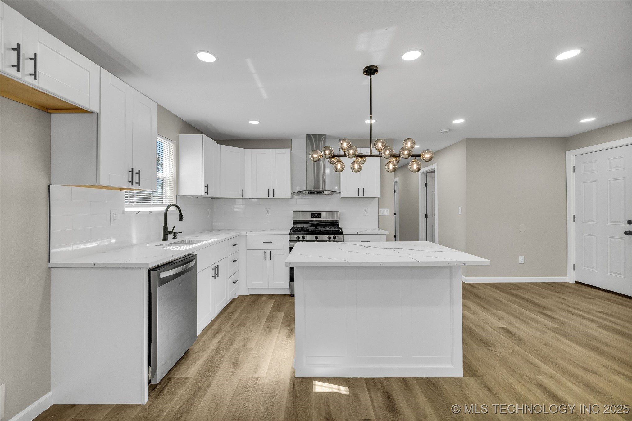 524 N Norwood Avenue Property Photo 18