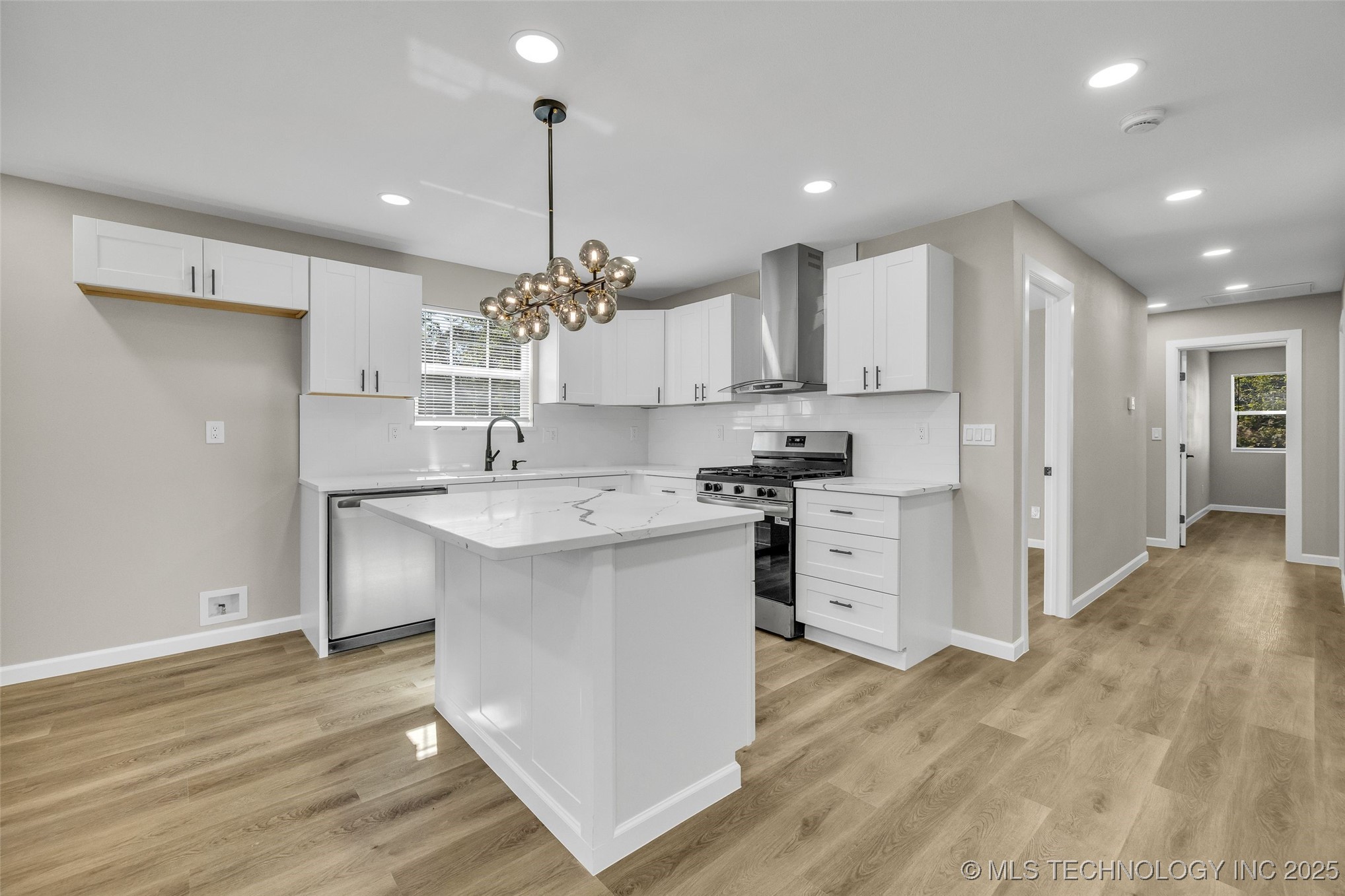 524 N Norwood Avenue Property Photo 19