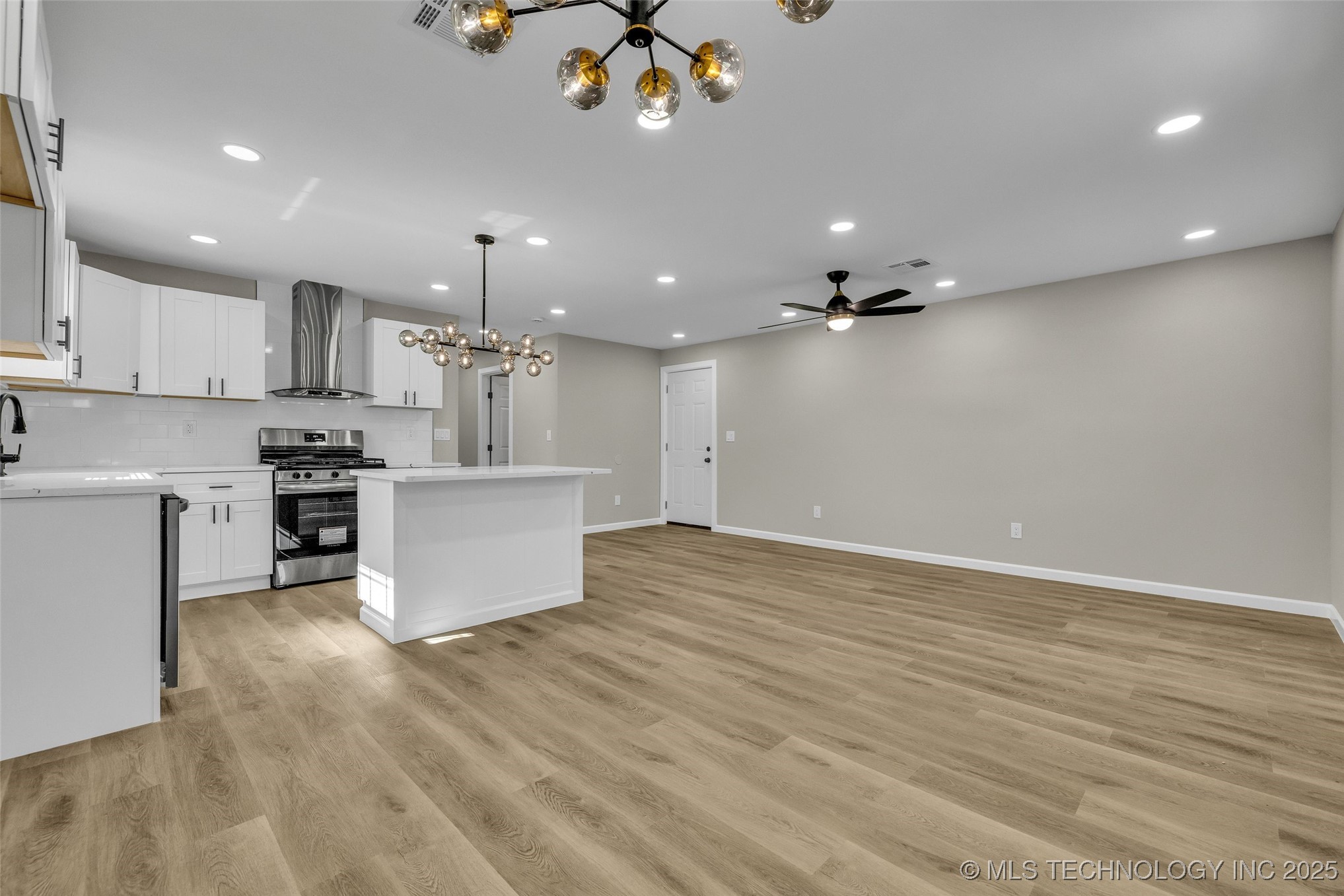 524 N Norwood Avenue Property Photo 24