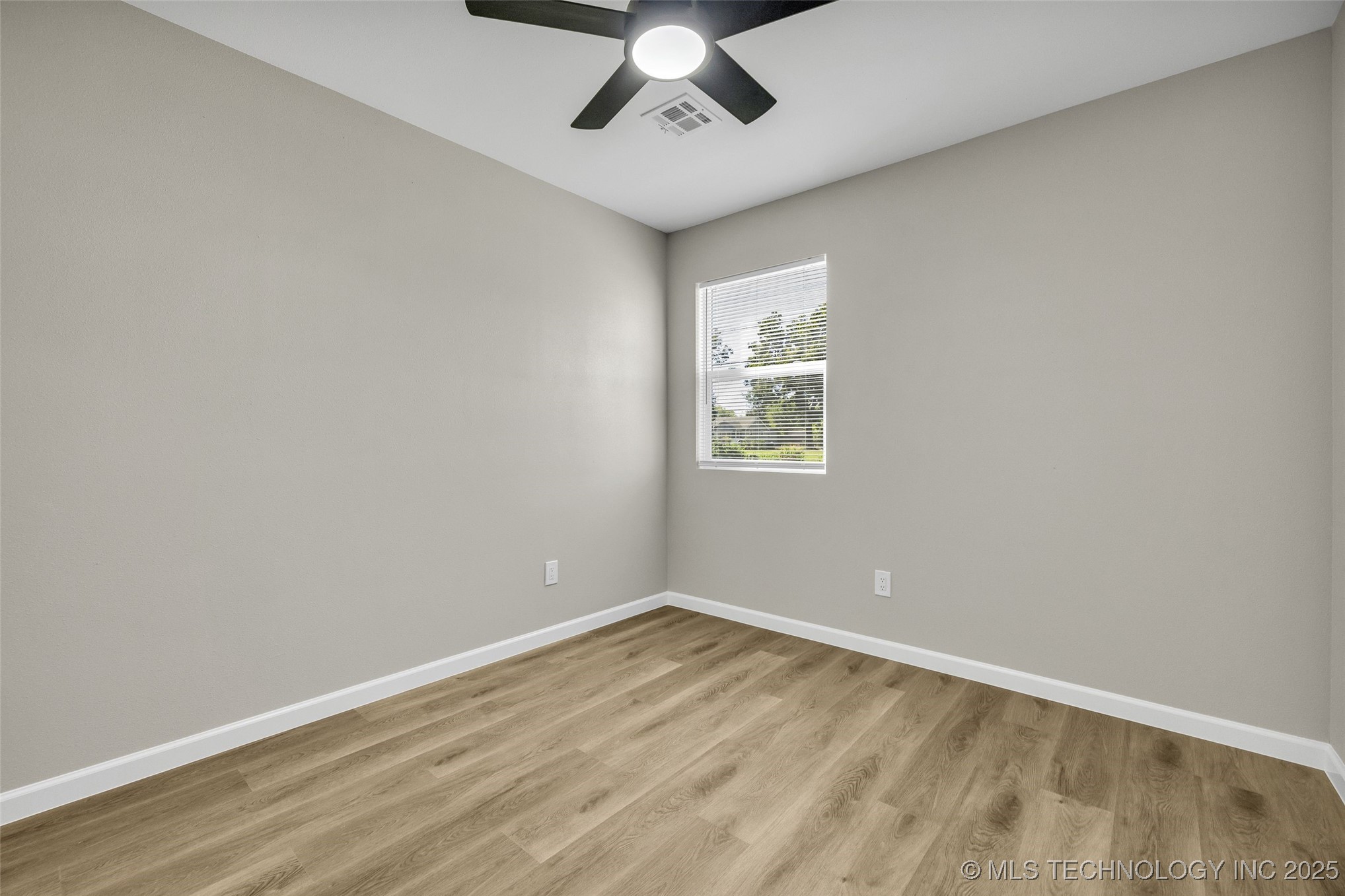 524 N Norwood Avenue Property Photo 29